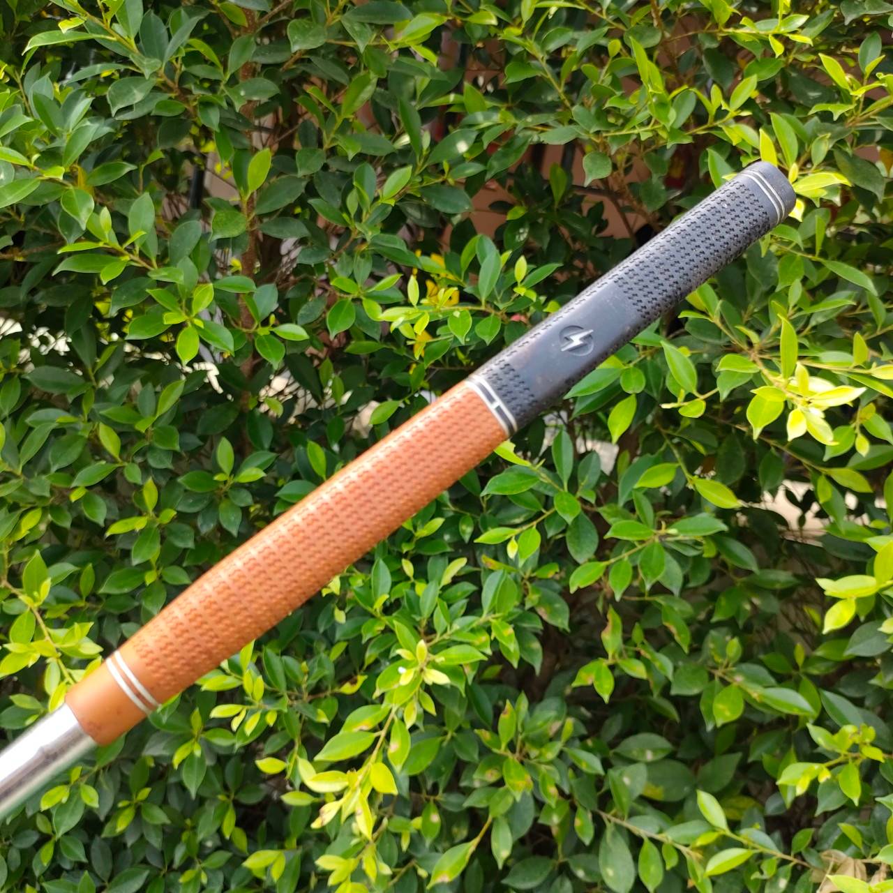 PUTTER POWER BILT ONE PUTT -03 ความยาว 34 นิ้ว ทองมอลเล็ต วัสดุดี ออกแบบให้พัตต์ง่าย หน้าอินเสิร์ท STEEL ทำให้เกาะไลน์มาก