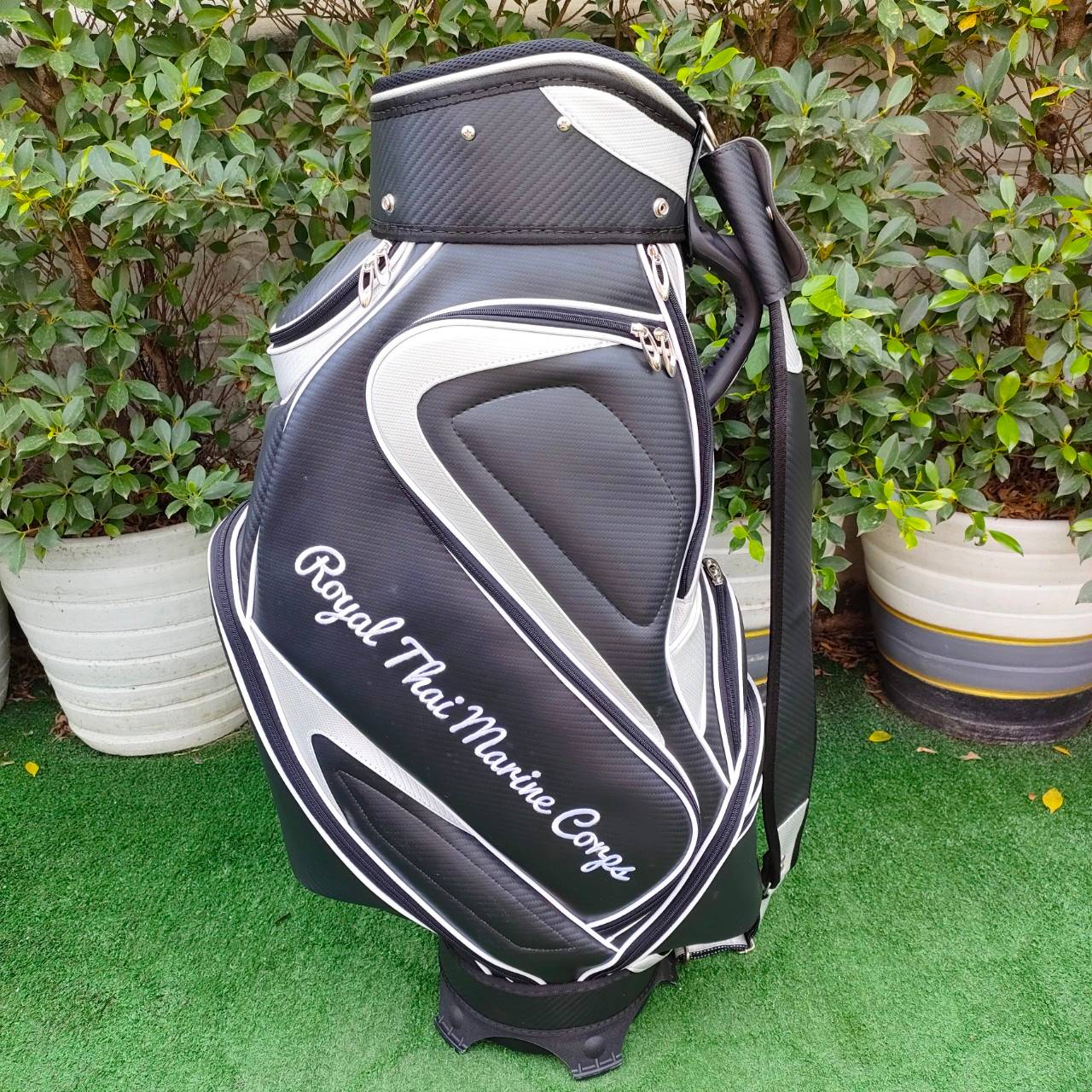 ถุงกอล์ฟ ROYAL THAI MARINE CORGA มือสอง ถุง TOUR ใบใหญ่ ช่องใส่เยอะ ถุงสวยสภาพดีมากๆครับ