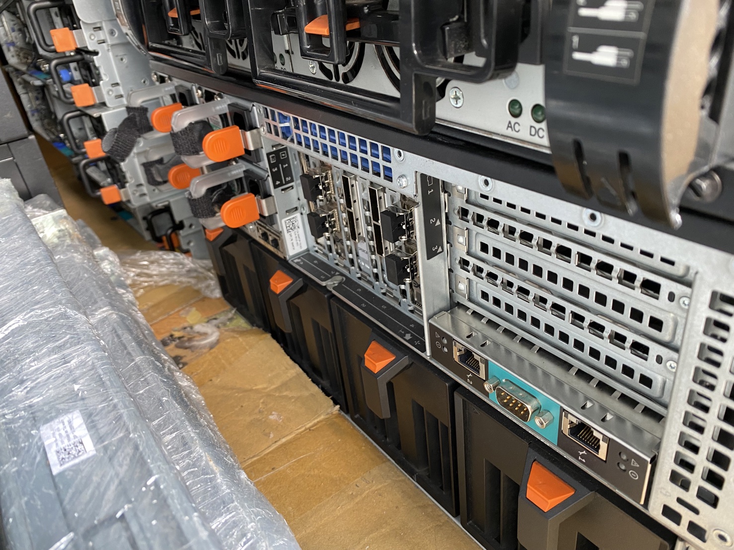 DELL PowerEdge VRTX 4x M620 Server Nodes