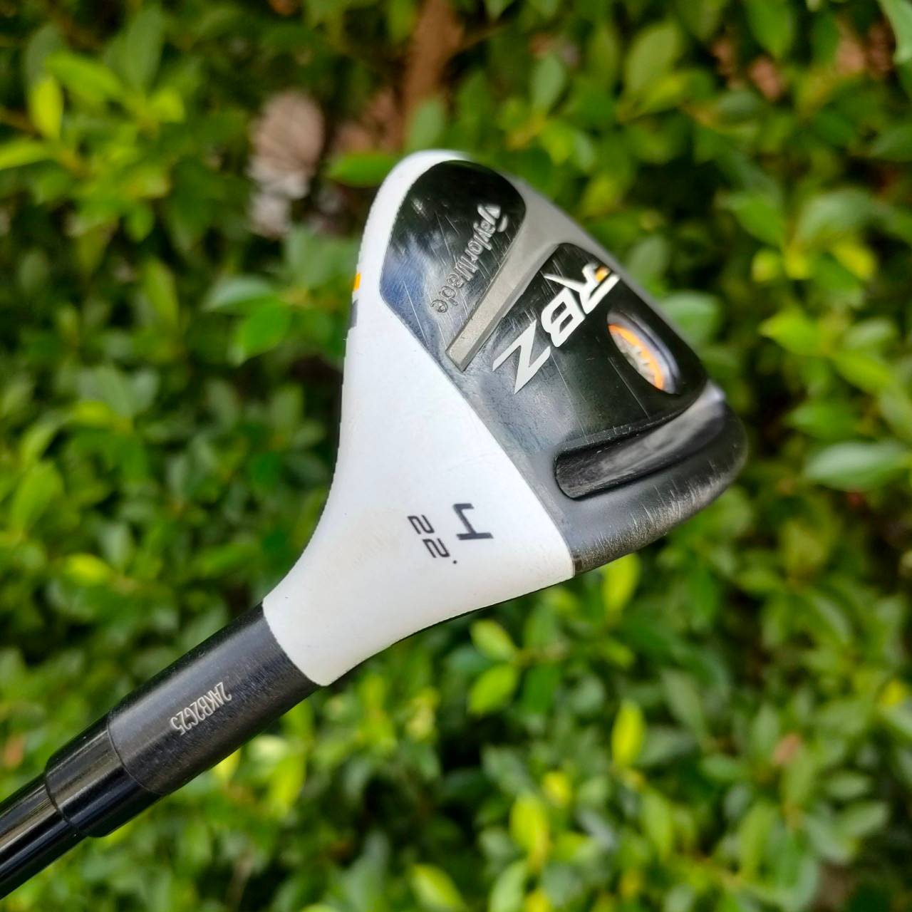 HYBRID4 TAYLORMADE RBZ STAGE2 องศา 22 ก้าน RBZ TM5-113 FLEX R รุ่น 2 รุ่นนี้เป็นรุ่นที่ตีดีมาก!! และตีไกลมาก!! เพราะตรงสันไม้ มี POCKET ขนาดใหญ่!! ไม้กอล์ฟมือสอง ของแท้ BY NakaraLuxurious