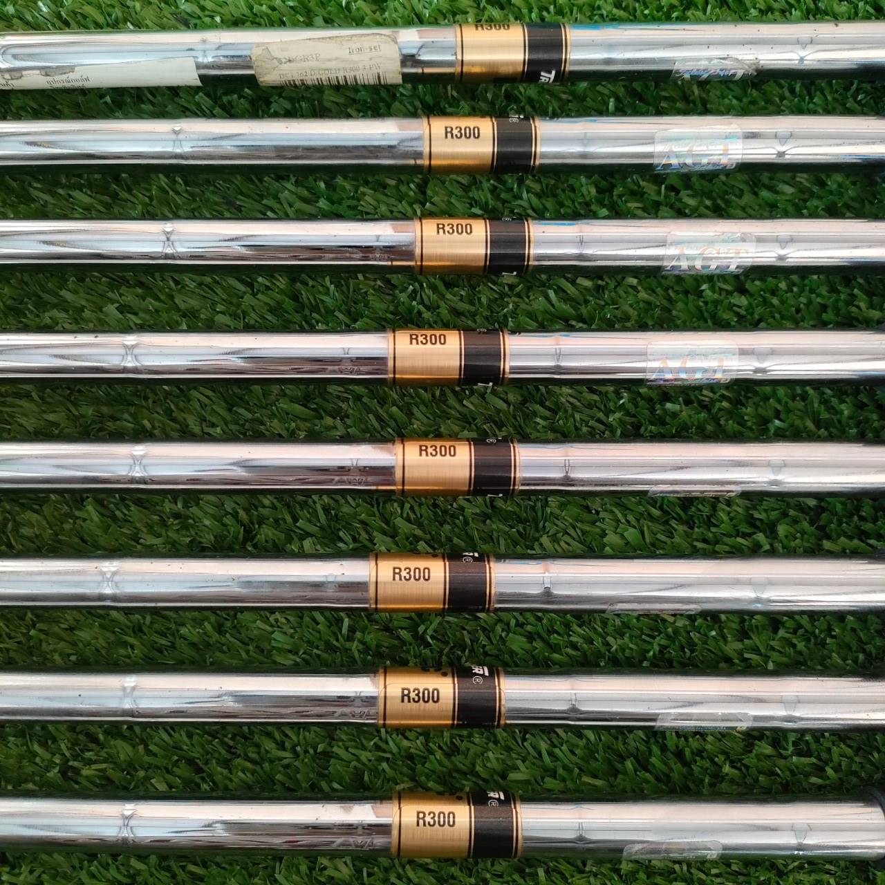 ชุดเหล็ก TITLEIST 762 DCI มีเหล็ก 3-9 เเละ PW ก้าน DYNAMIC GOLD R300 สภาพสวยมาก เหล็กคม ตีมันส์สุดๆ ได้ 8 ชิ้น สวยๆเลยครับ ตีไม่ยาก มี CAVITY ครับ วัสดุดีมากๆครับ