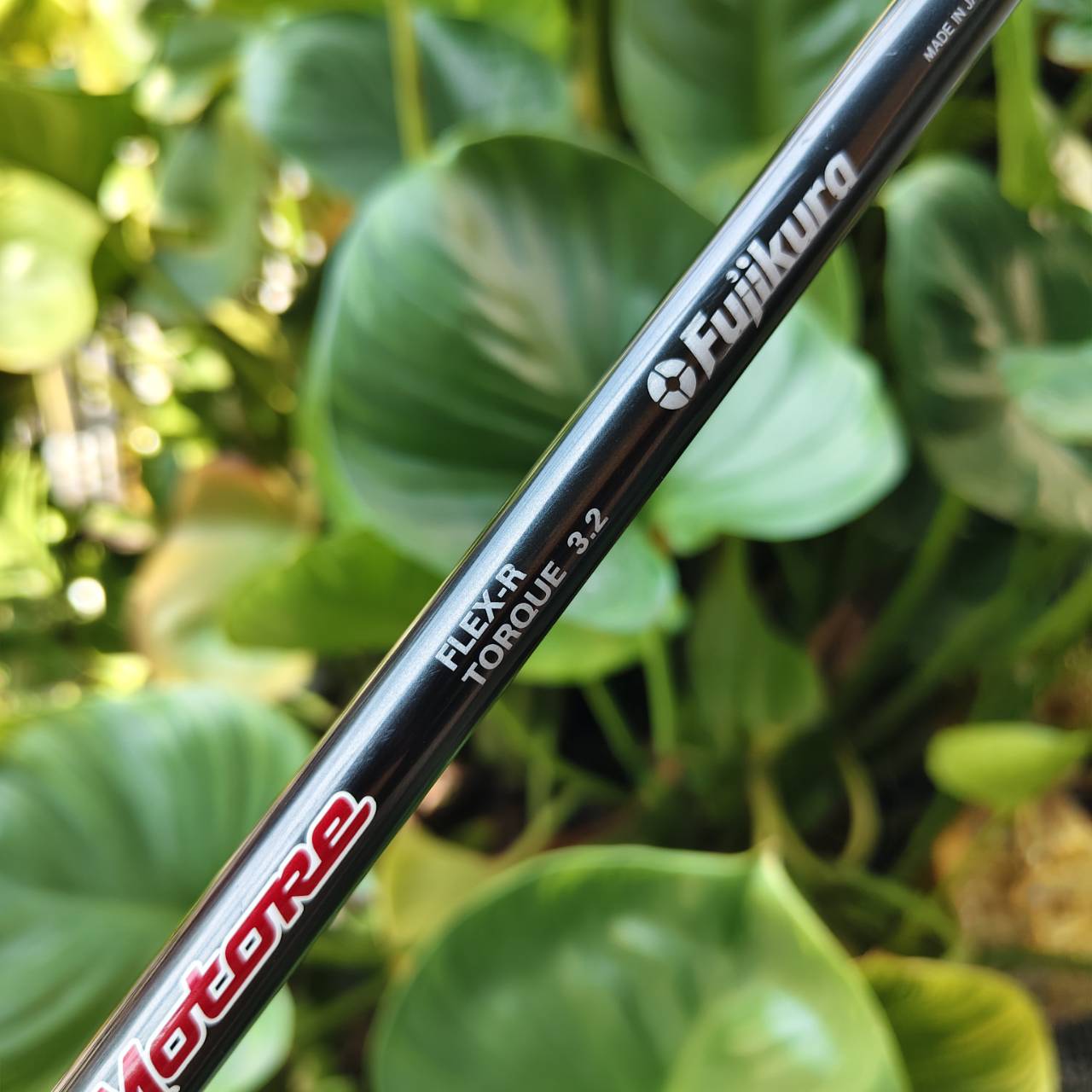 เหล็ก 4 Titleist AP2 710 FORGED DUAL CAVITY (โพรงคู่) : กระจายน้ำหนักไปที่บริเวณขอบของหัวเหล็ก