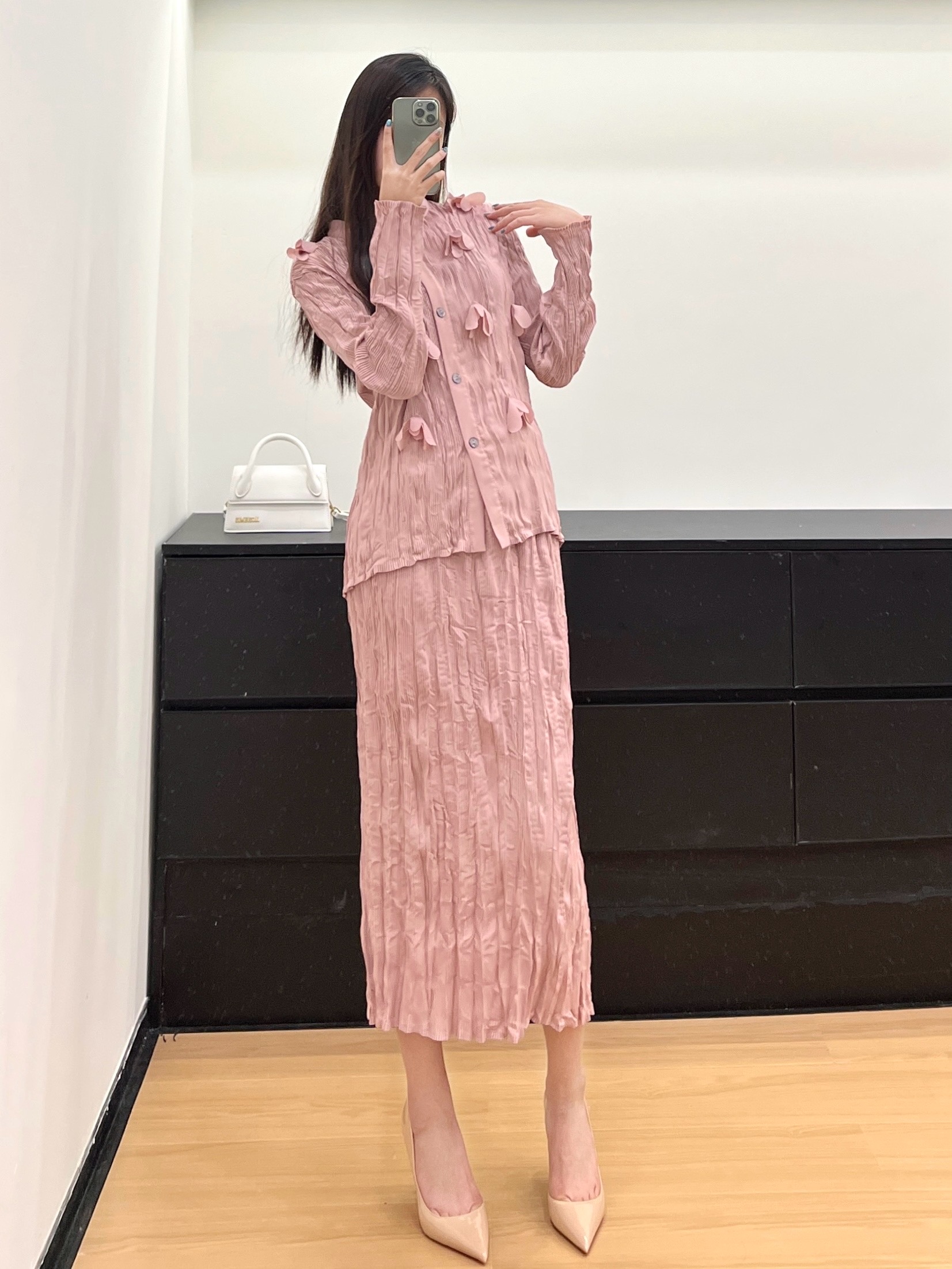 2MUAY รุ่น CX1643 ชุดเซ็ตอัดพลีท GRACEFUL 3D FLOWER PLEATED SET 5 สี FREE SIZE