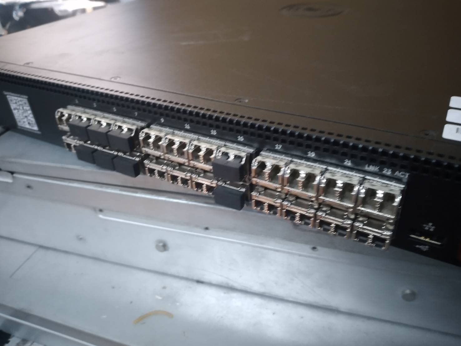 DELL 463-7698 NETWORKING N4032F with โมดูล
