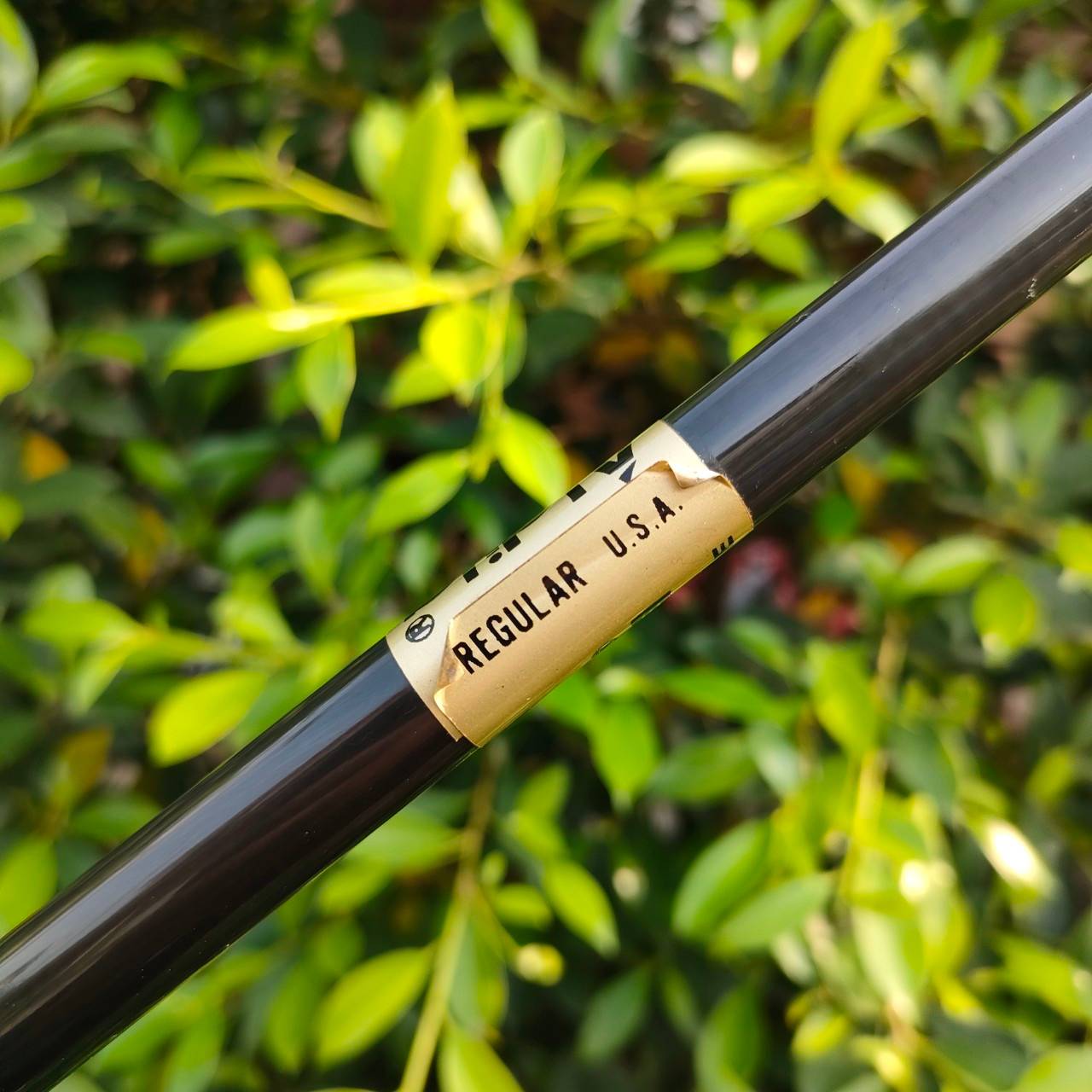 ชุดเหล็ก LYNX SILVER มีเหล็ก 3-9 เเละ PW SW ก้าน LOW TORGQUE FLEX R สุดยอดดีไซน์ ออกแบบให้ตีง่ายจัดๆ กึ่งไฮบริดเลยก็ว่าได้ แต่ยังคงความคม แบบสุดๆและสปินจัดๆของ LYNX ตีไกล ได้ระยะ ตีง่าย เบาสบาย ตกหยุด!!!