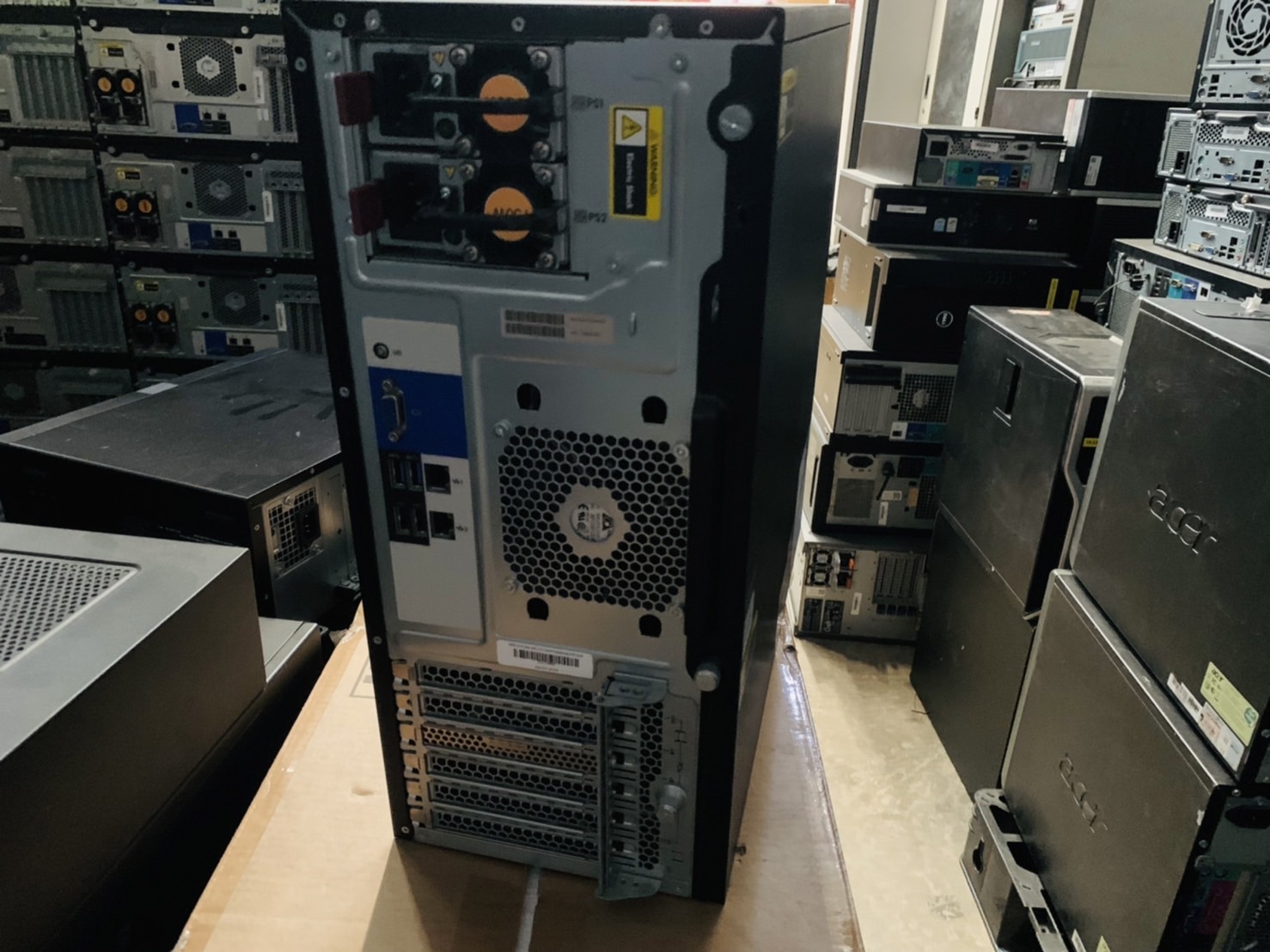 HP ProLiant ML110 Gen9 Server คอม เซิร์ฟเวอร์ CPU E5-2620v2 Ram 8 GB SAS 300 GB x2
