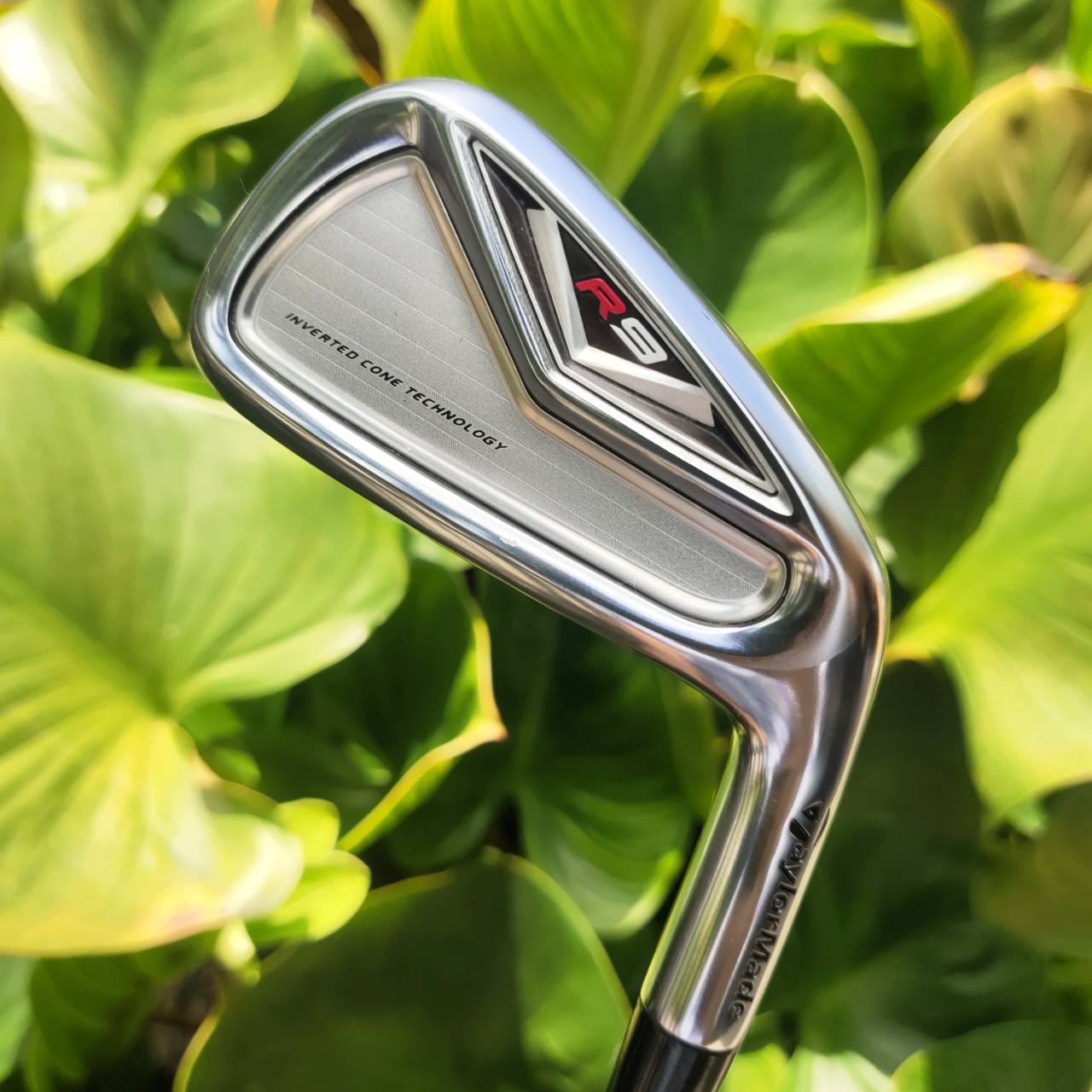 เหล็ก 3 Taylormade R9 เพิ่มพื้นที่ COR (Coefficient of Restitution) ให้กว้างขึ้นถึง 10%