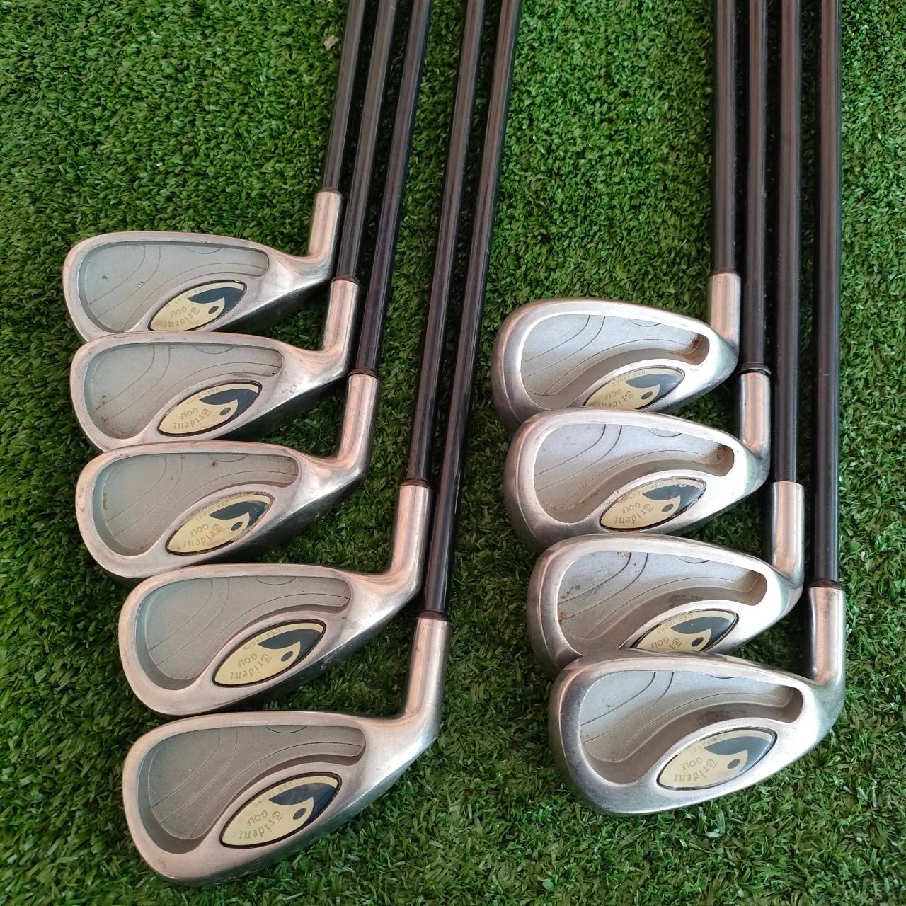 ** ไม้กอล์ฟสำหรับท่านที่ถนัดซ้าย ** ชุดเหล็ก CALLAWAY TRIDENT GOLF มีเหล็ก 3-9 เเละ PW SW ก้าน BCH90 FLEX R เป็นชุดที่ตีง่ายมากๆๆๆ ตีนุ่ม และได้ระยะครับ
