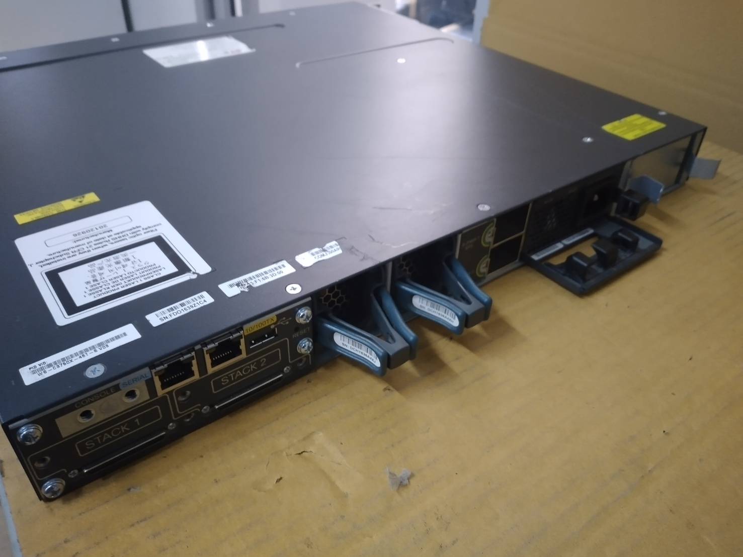 CISCO WS-C3750X-48T-S • 48 Port Gigabit Switch power x1