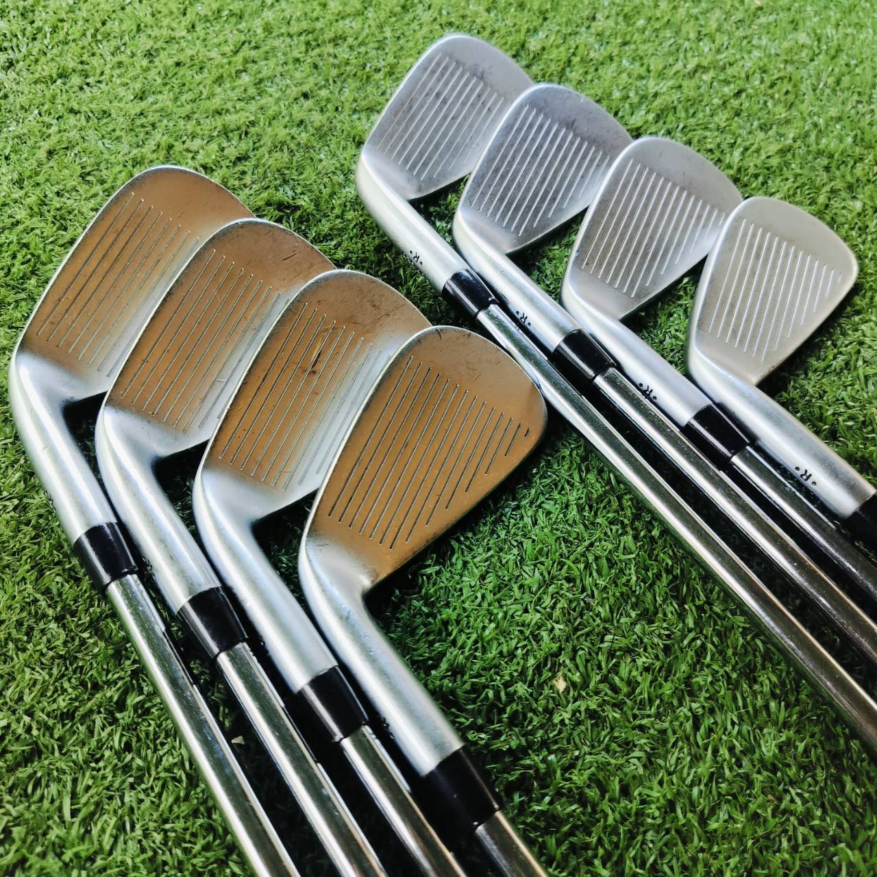ชุดเหล็ก CALLAWAY X FORGED มีเหล็ก 3 - 9 เเละ PW ก้าน DYNAMIC GOLD S300 ก้านพรีเมี่ยมและเข้ากับเหล็กมาก สติ๊กเกอร์อยู่ครบทั้งหมด สวยมาก หน้าใบก็สวยเดิมทุกเหล็ก น่าใช้สุด!!! ไม้กอล์ฟพรีเมี่ยมมือสอง ของแท้ By NakaraLuxurious