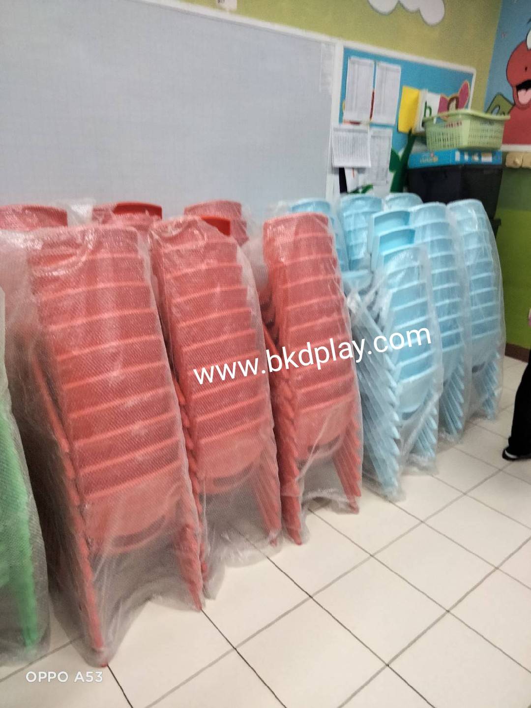 ชุดโต๊ะสี่เหลี่ยมผืนผ้าพร้อมเก้าอี้6ตัว ,โต๊ะนักเรียน ขาเหล็ก,ชุดโต๊ะพร้อมเก้าอี้, ปรับระดับได้พร้อมส่ง สำหรับเด็ก อนุบาล โรงเรียน เนอสเซอรี่ ศูนย์พัฒนาเด็กเล็ก