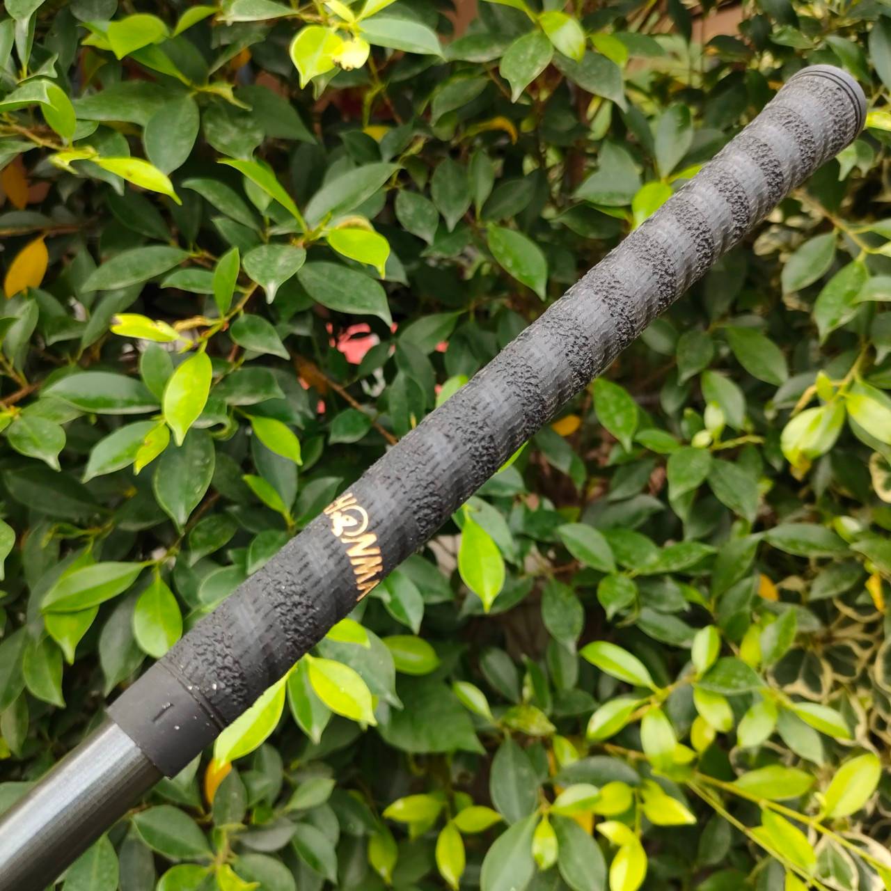 FW9 HONMA TWIN MARKS องศา 27 ก้าน DORIC TITANIUM SHAFT FLEX R สภาพสวยมาก เป็นตัว TOP ของ HONMA ใช้ตีแทนเหล็กยาว สำหรัยคนไม่ชอบ เหล็กยาว หรือ HYBRID ตัวนี้จะตีง่ายกว่ามาก ก้านพรีเมี่ยม เป็นวัสดุไทเทเนี่ยมทั้งชิ้น มี COVER แท้เดิมๆด้วยครับ