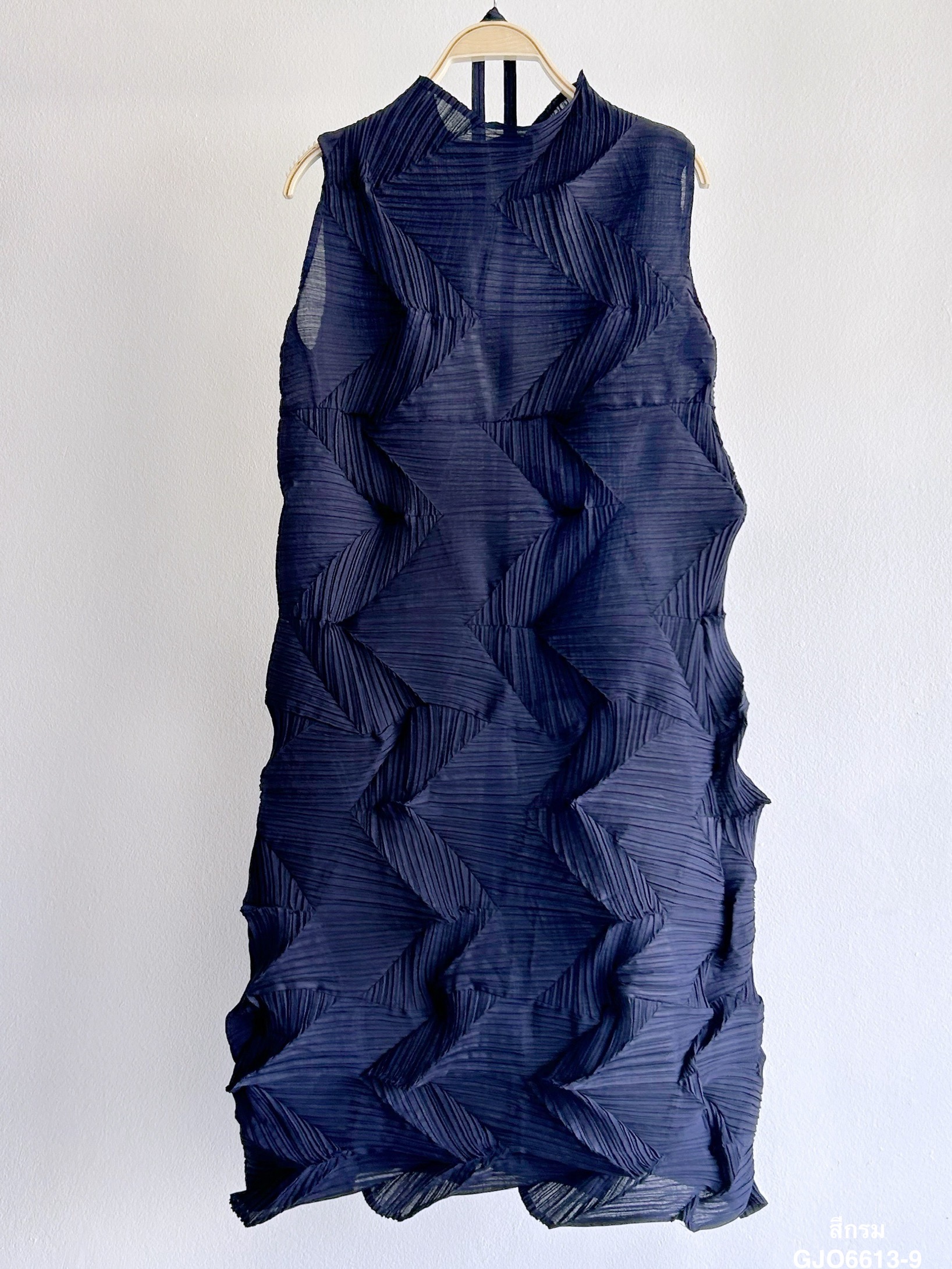 2MUAY รุ่น GJO6613 เดรสอัดพลีทงานคุณภาพ SLEEVELESS ZIGZAG PLEATED DRESS 9สี FREE SIZE