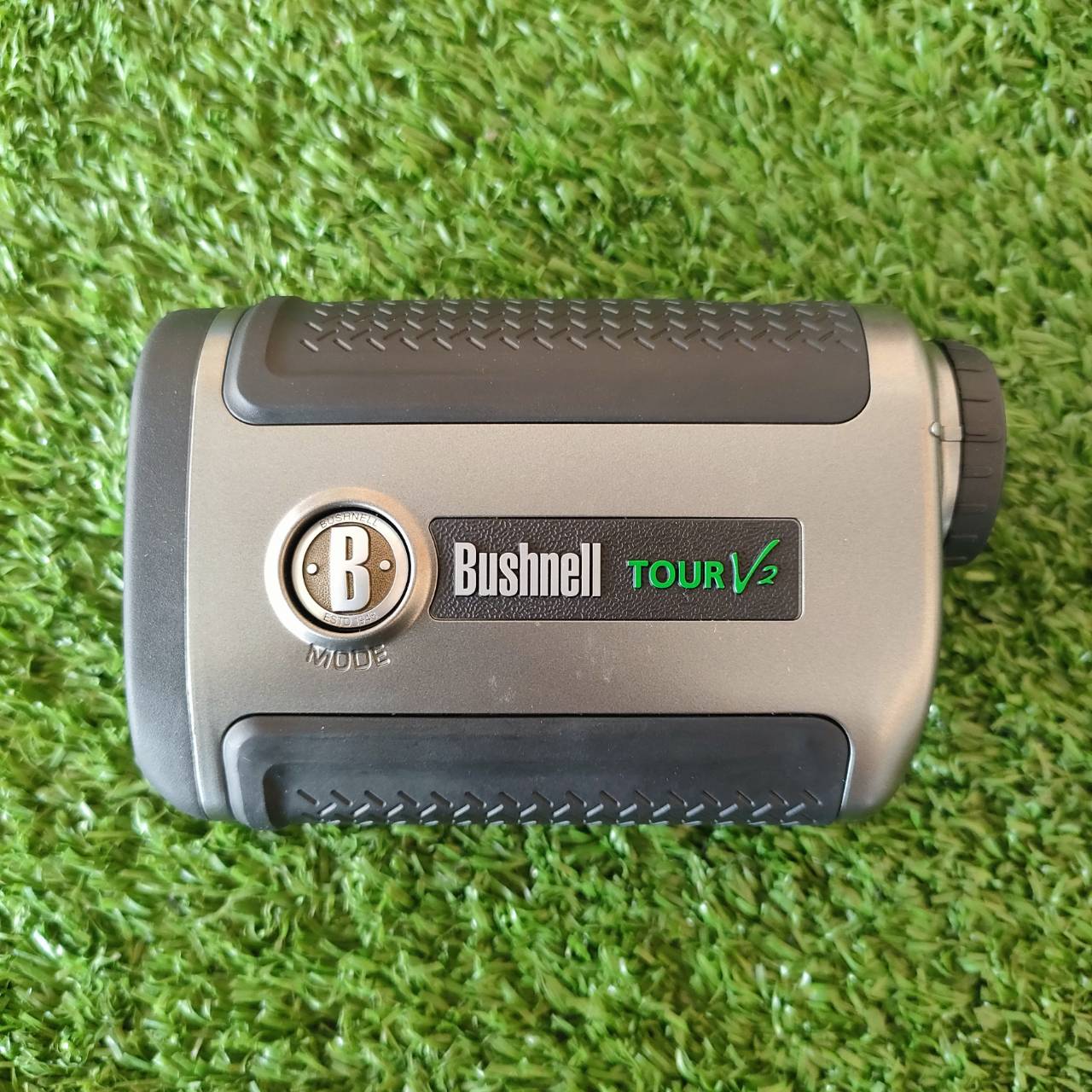กล้องวัดระยะ BUSHNELL TOUR V2 มือสอง สภาพสวยนางฟ้าเหมือนซื้อใหม่ คุ้มมาก มีเคสกันเเทก เเละ กระเป๋าแถมมาด้วย มือสอง ของแท้ BY NakaraLuxurious