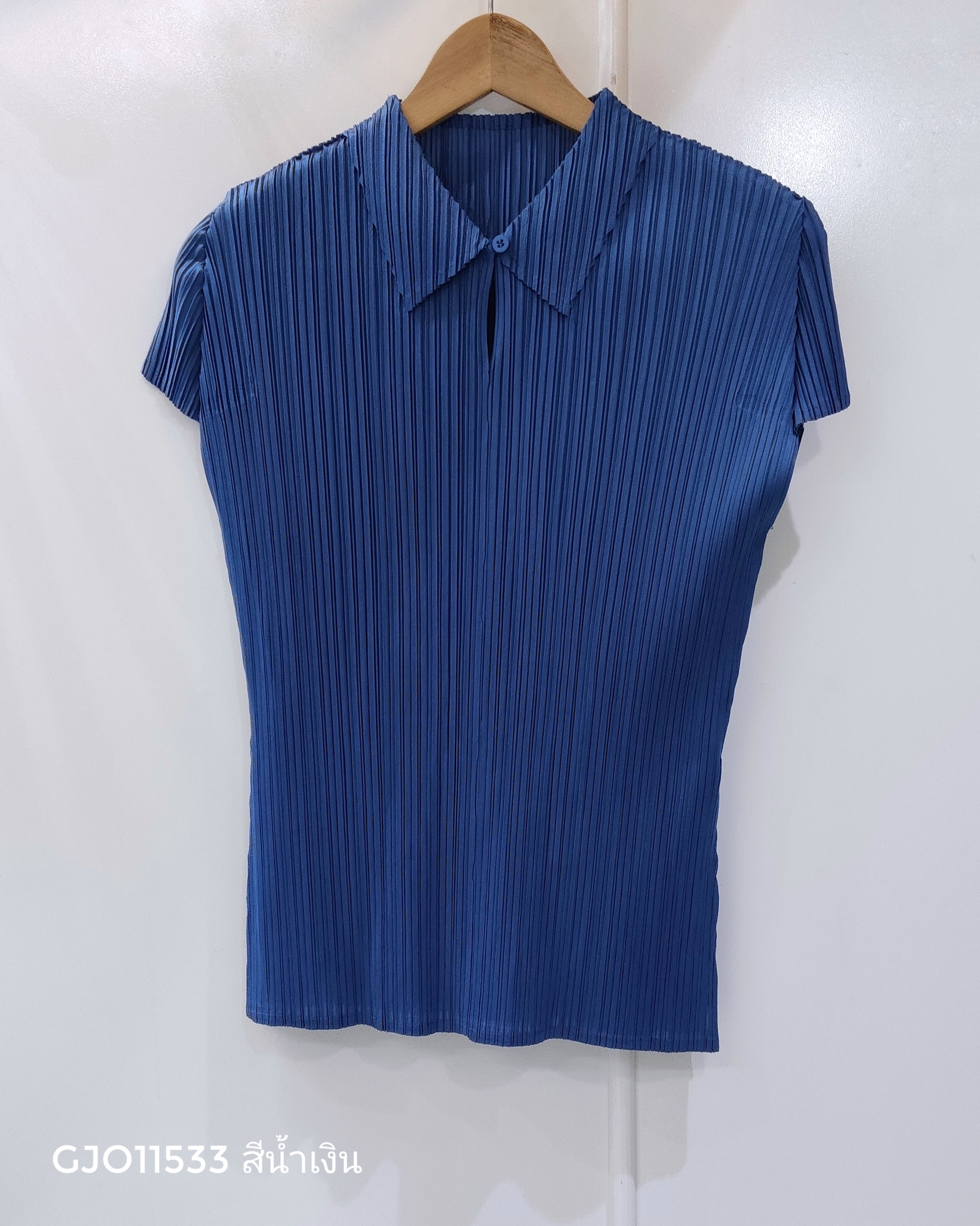 2MUAY รุ่น GJO11533 เสื้ออัดพลีท PLEATED MOCK COLLAR TOP 10 สี FREE SIZE