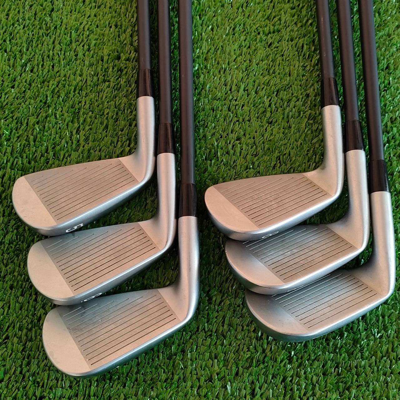 ชุดเหล็ก MIZUNO JPX900 GF FORGED สุดพรีเมี่ยม ทั้งตีง่าย และฟีลลิ่งสุดนุ่ม มีเหล็ก 5 - 9 เเละ PW ก้าน PROJECT X LZ FLEX R ก้านดีมากๆ แค่ก้านทั้งชุดก็คุ้มแล้ว