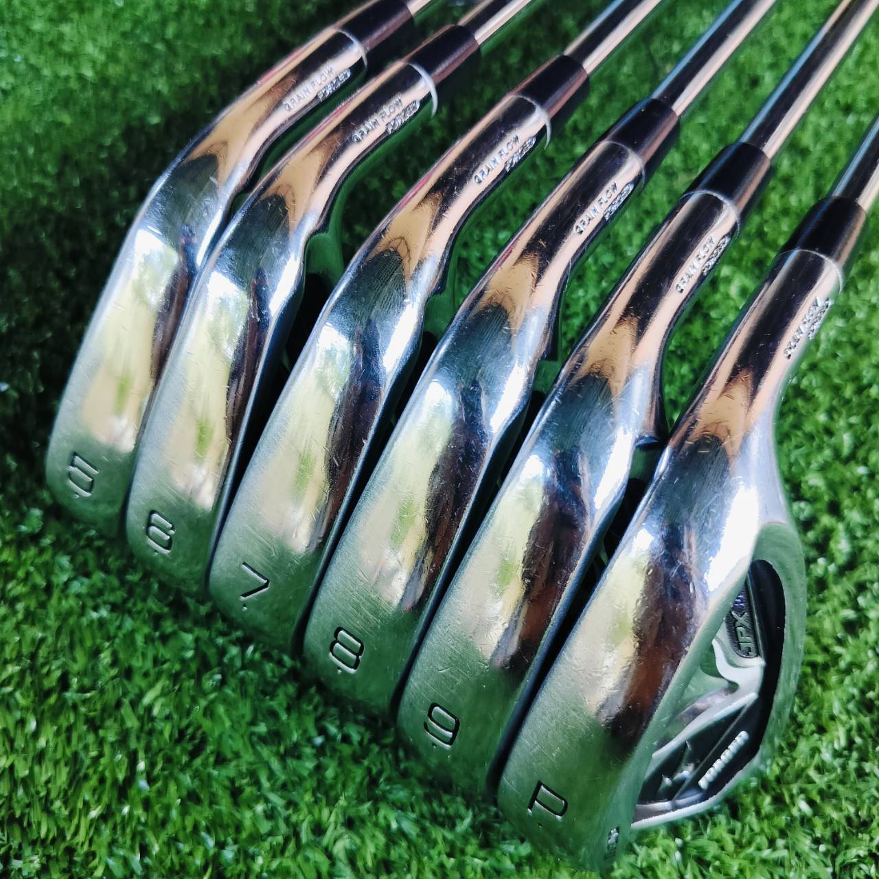 ชุดเหล็ก Mizuno JPX EIII Forged ชุดเหล็กตัวท๊อปสูงสุดของ MIZUNO วัสดุ GRAIN FLOW FORGED ฟีลลิ่งสุดนุ่ม ไม้กอล์ฟพรีเมี่ยมมือสอง ของแท้ By NakaraLuxurious