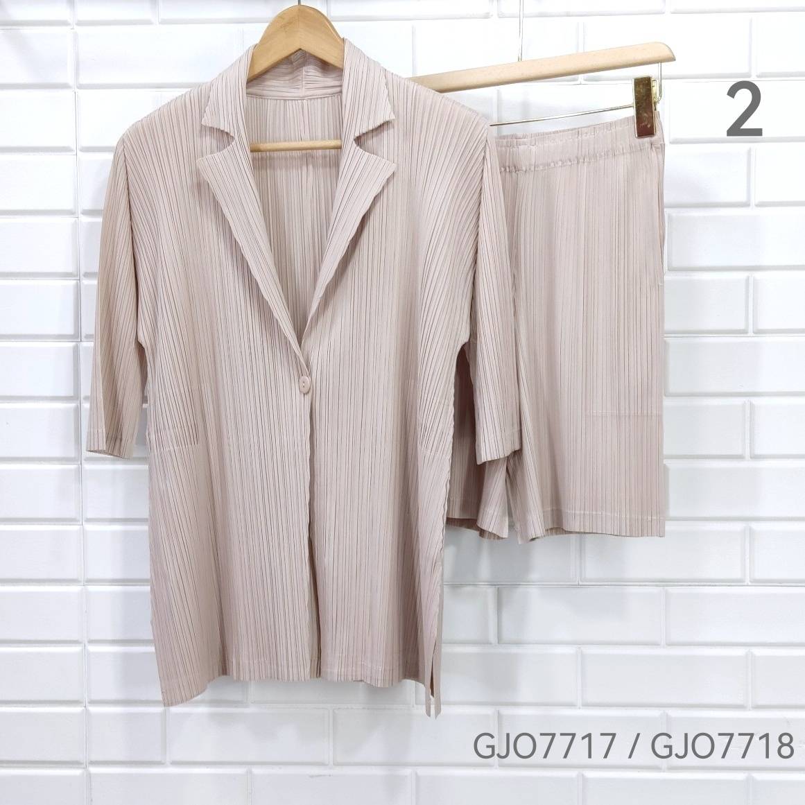 2MUAY รุ่น GJO7717/GJO7718 ชุดอัดพลีท เซ็ตพลีทคุณภาพ 9สี FREE SIZE CARDIGAN/BLAZER PLEATED SET