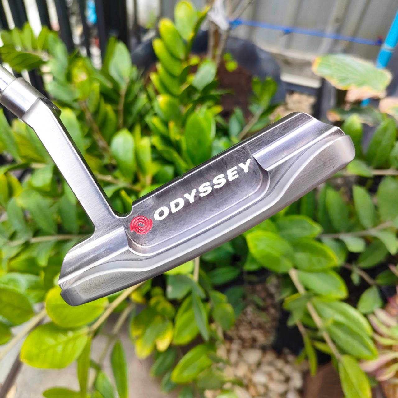 PUTTER ODYSSEY TRi HOT #3 ความยาว 34 นิ้ว วัสดุพรีเมี่ยม วางน้ำหนักไว้ได้ลงตัว โสตรค นุ่มนวลขึ้น 3 เท่า และเกาะไลน์ดีมาก ไม้กอล์ฟพรีเมี่ยมมือสอง By NakaraLuxurious