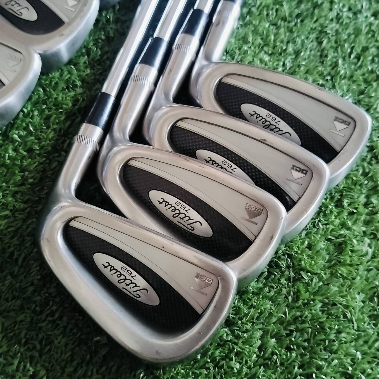 ชุดเหล็ก TITLEIST DCI 762 มีเหล็ก 3 4 5 6 7 8 9 เเละ P ก้าน DYNAMIC GOLD R300 สภาพสวยมาก หน้าสวยทุกเหล็ก ไม้กอล์ฟพรีเมี่ยมมือสอง ของแท้ By NakaraLuxurious