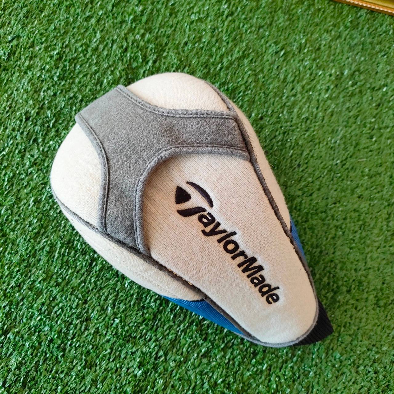 DRIVER TAYLORMADE R9 MAX องศา 10.5 ก้าน RBZ TM1-213 FLEX R รุ่น MAX คือรุ่น หน้าเด้งแบบมากๆ ตีไกลกว่ารุ่นปกติมาก ตีง่าย ใส่ได้เต็มๆ