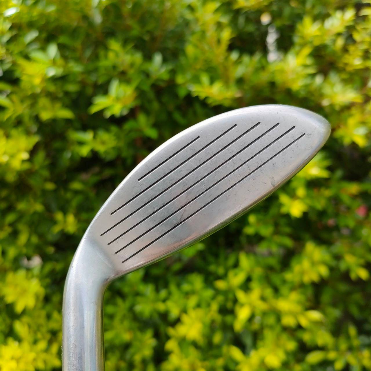 ** ไม้กอล์ฟสำหรับผู้หญิง ** HYBRID 4 CALLAWAY RAZR ก้าน CALLAWAY FLEX W ** หัวไม้มีรอยถลอก มีรูปให้ชมค่ะ ** ก้านเบามาก และตีดีมาก ไม้กอล์ฟมือสอง ของแท้ BY NakaraLuxurious