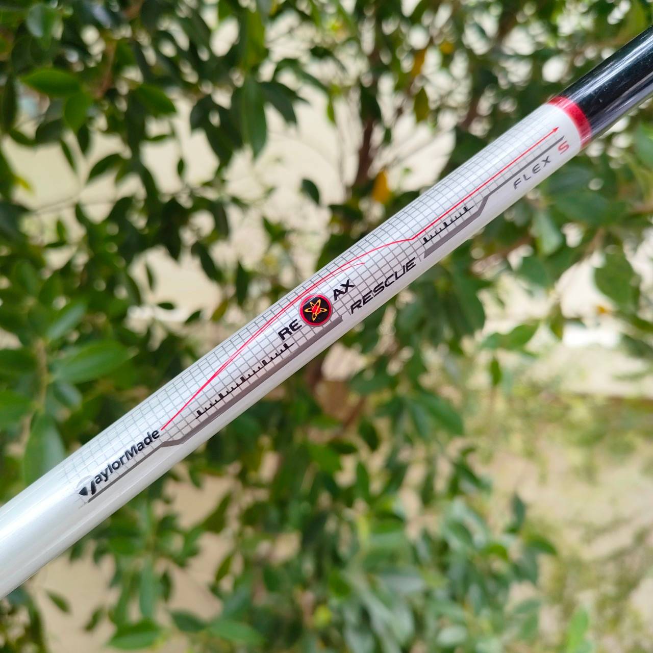 HYBRID4 TAYLORMADE RESCUE องศา 22 ก้าน RE*AX RESCUE FLEX S เป็นรุ่นสร้างชื่อมากๆของ RESCUE ตีง่ายมาก แม่นยำ ตีโดนดีมากๆ เสียงใส เวลาตีมั่นใจ เล็งกรีนระยะไกลได้เลย ไม้กอล์ฟพรีเมี่ยมมือสอง ของแท้ By NakaraLuxurious
