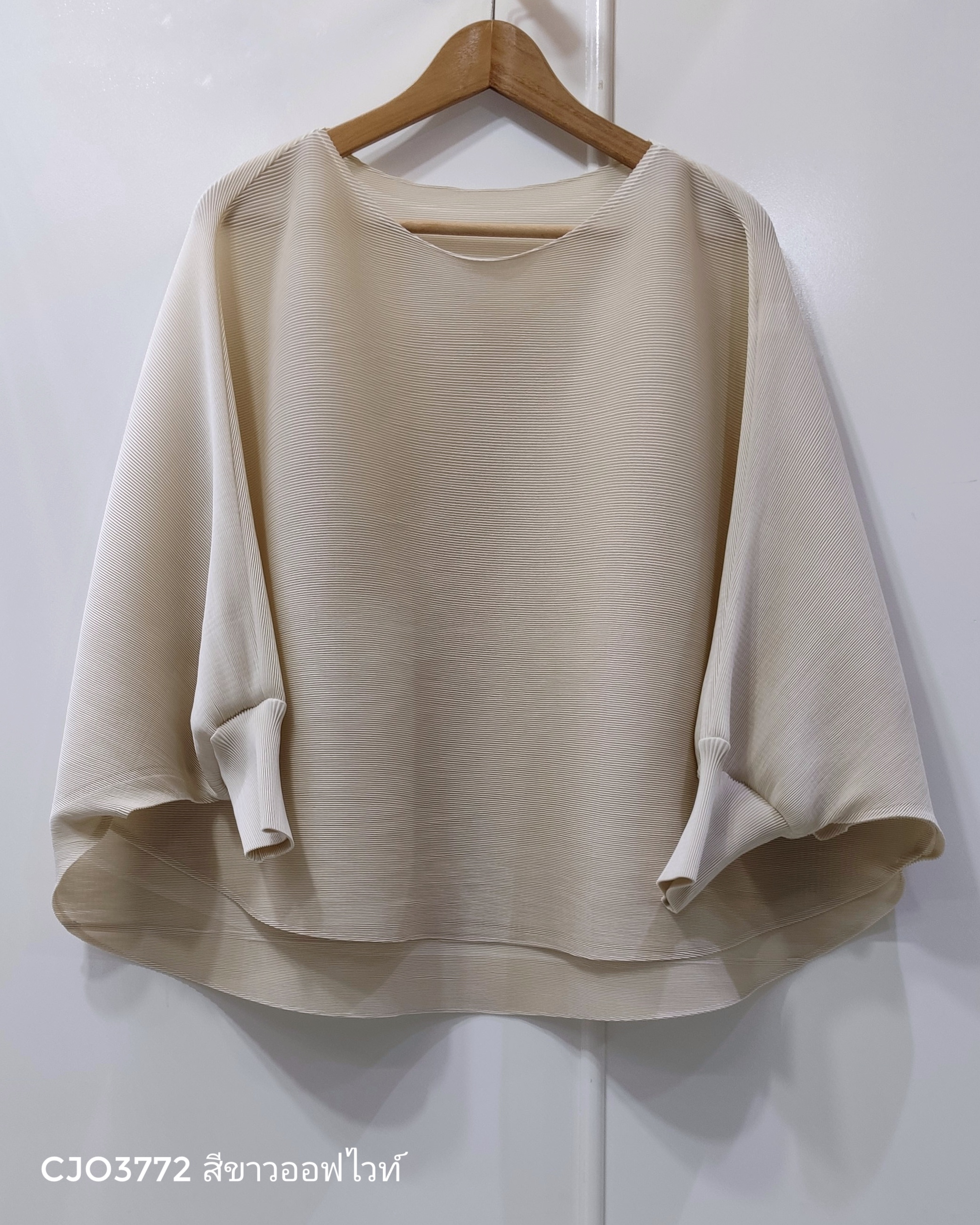 2MUAY GJO3772 เสื้ออัดพลีท BAT SLEEVE PLEATED TOP 4 สี FREE SIZE
