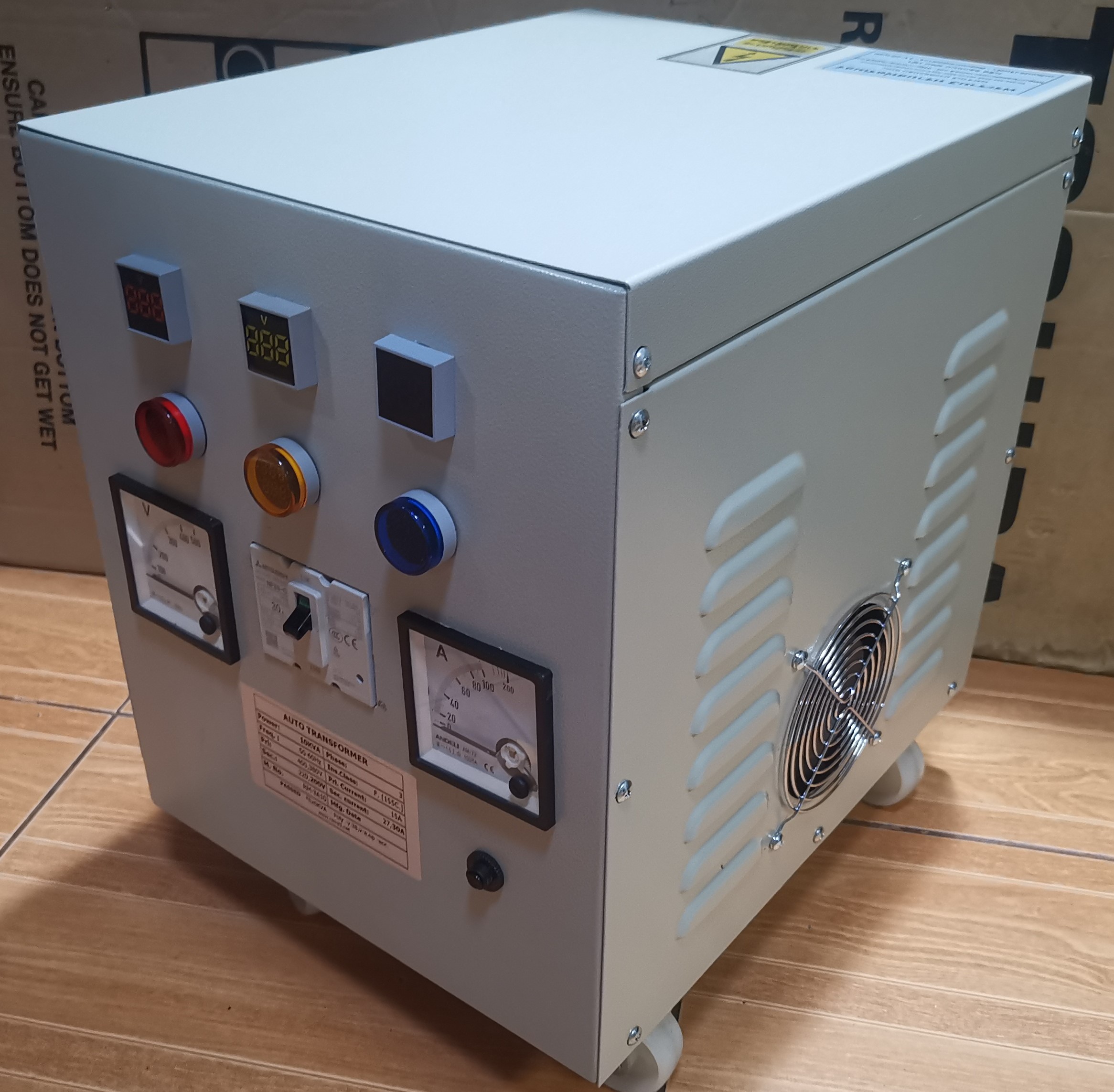 หม้อแปลง 3เฟส Auto Type 10KVA in380V out220,200V