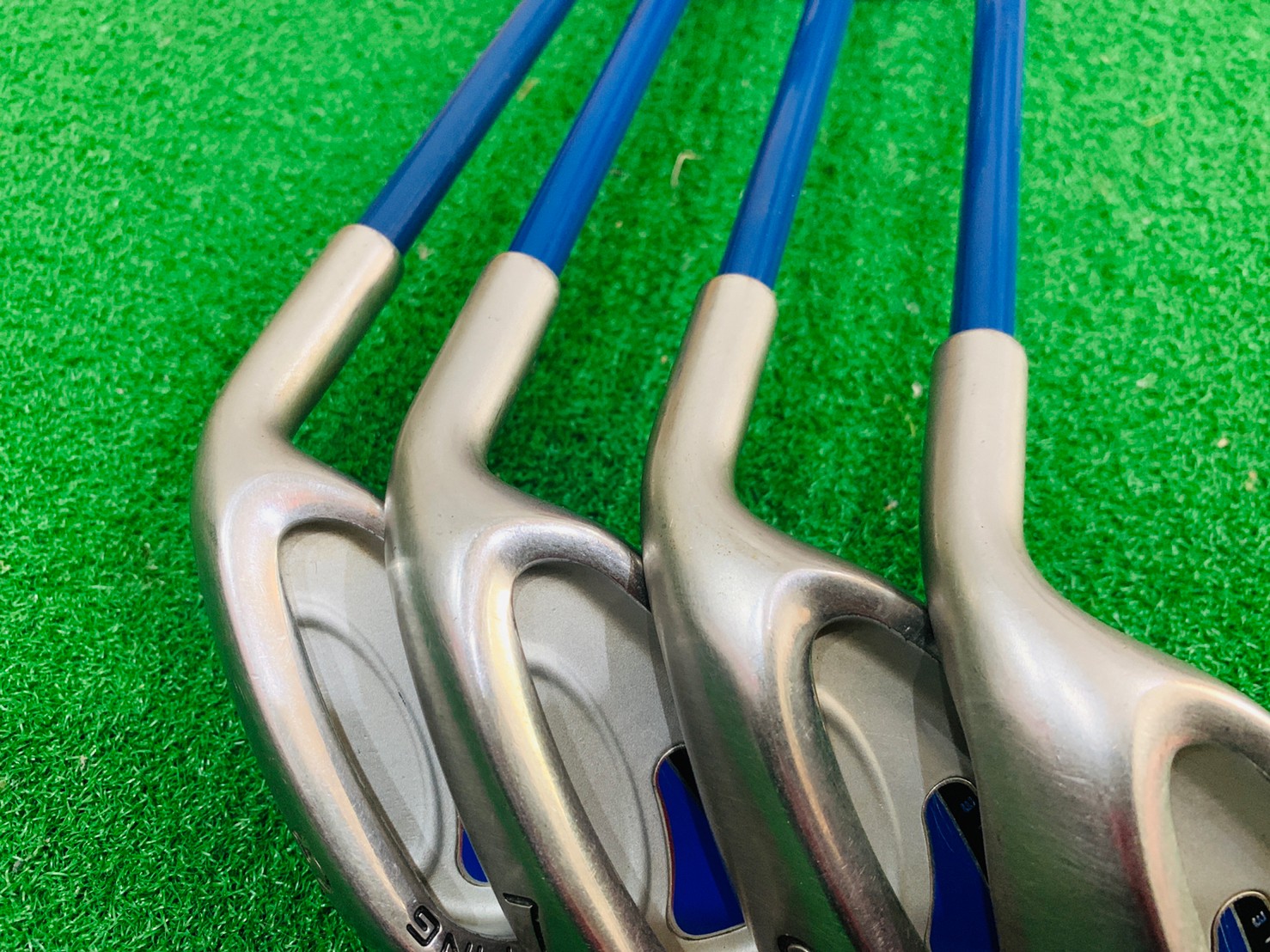 ชุดเหล็ก PING MOXIE เหมาะสำหรับเด็กช่วงอายุ 12 -15 ปี