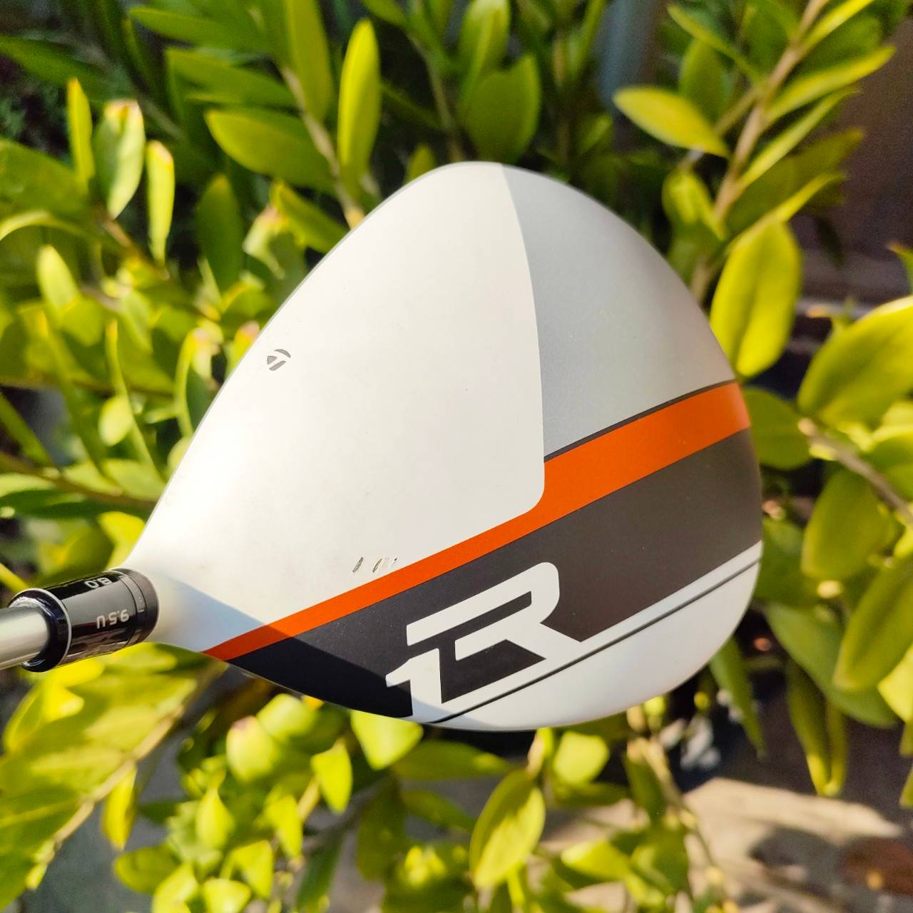 DRIVER TAYLORMADE R1 ก้านโมแพงมาก!!! ก้าน FUJIKURA VISTA PRO 55 FLEX S สภาพสวยมาก ตีง่ายและดุดัน เข้าปะทะบอลมันส์ๆ และชดเชยสูงมาก ไม้กอล์ฟพรีเมี่ยมมือสอง ของแท้ By NakaraLuxurious