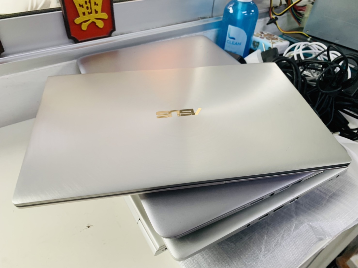 โน้ตบุ๊ค Notebook Asus ZenBook UX434F 14.0-inch พร้อมใช้งานมีประกัน