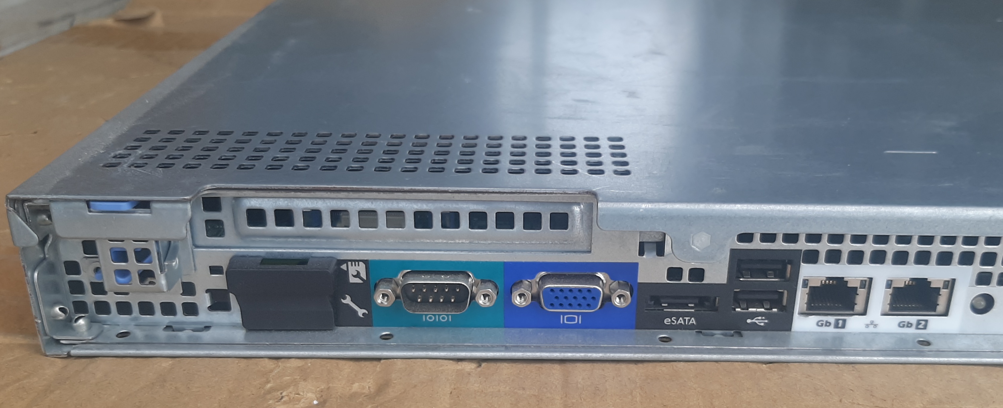 เซิร์ฟเวอร์มือสอง Dell PowerEdge R210 (CPU x3430 Ram4GB HDD250GB) ประกันร้าน 1 เดือน