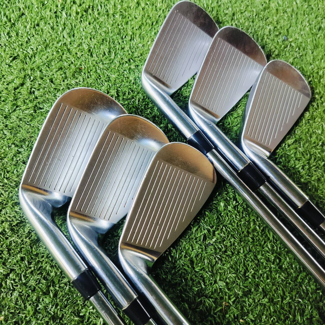 ชุดเหล็ก MIZUNO POWER BLADE S-30V มีเหล็ก 5 6 7 8 9 PW ก้าน NSPRO 950 FLEX S ก้านเหล็กเบา พรีเมี่ยม เร่งสปีดได้ดี ขนาดใบกำลังดี ไม่ใหญ่ แต่มี CAVITY ช่วยให้ตีง่าย ไม้กอล์ฟพรีเมี่ยมมือสอง ของแท้ By NakaraLuxurious