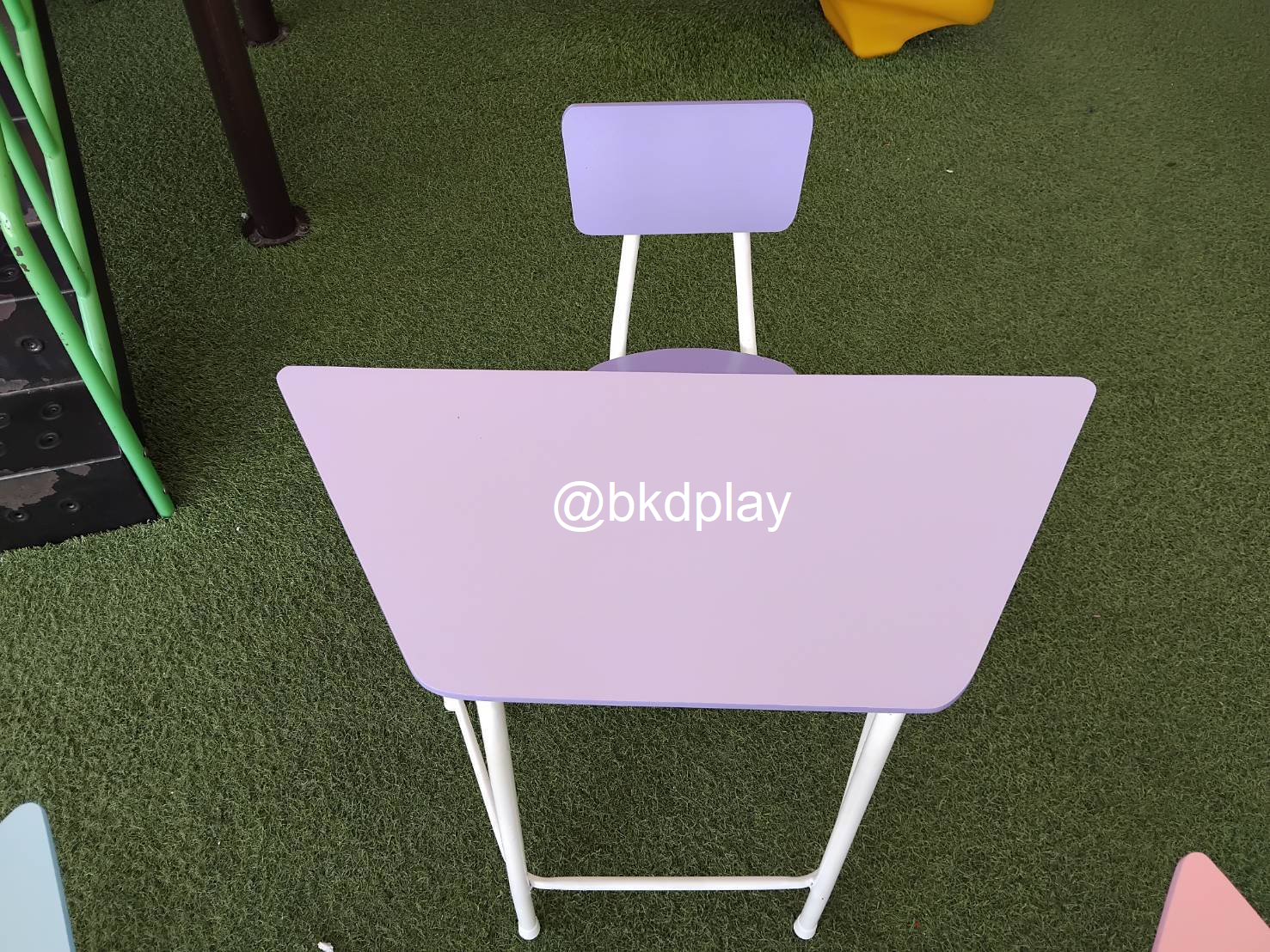 ชุดโต๊ะสี่เหลี่ยมคางหมูพร้อมเก้าอี้6ตัว แบบไม่มีลิ้นชัก ขาเหล็กกลม นักเรียนประถม-มัธยม ,โต๊ะเขียนหนังสือเด็ก, โต๊ะกิจกรรม โต๊ะนักเรียน โต๊ะนักเรียนประถม พร้อมส่งในไทย