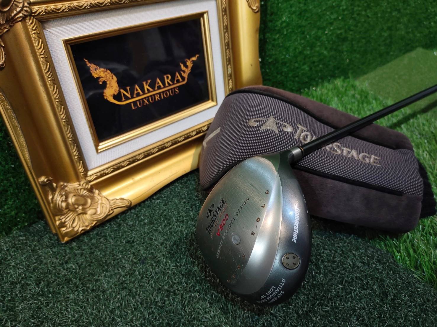 Driver TOURSTAGE V800 MOON SOLE