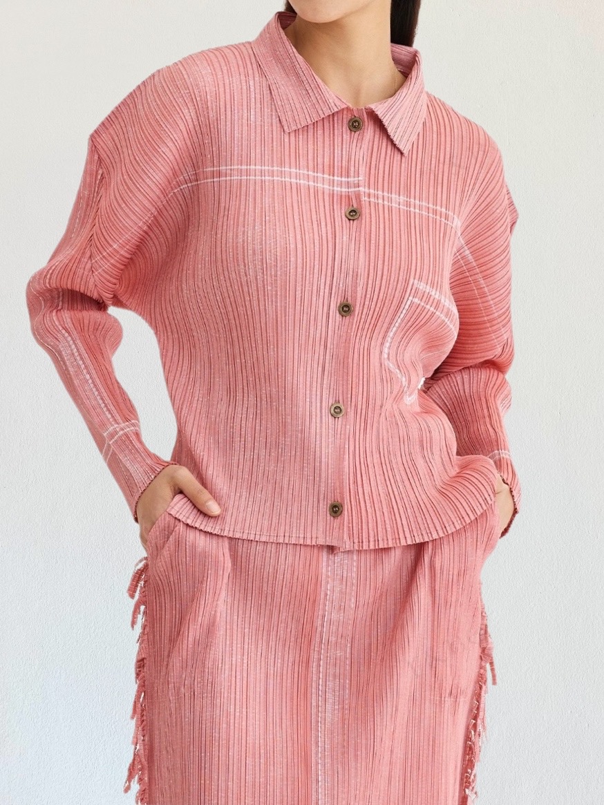 ปรับราคาลง20%!! 2MUAY รุ่น GJO3068-9 เสื้อพลีทคุณภาพ SHIRT DENIM PRINT PLEATED TOP 4 สี FREE SIZE