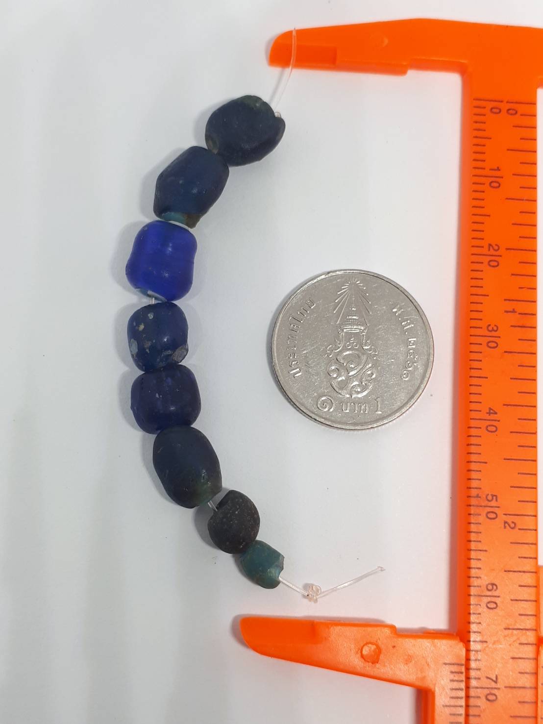 ลูกปัด แก้ว โบราณ คละ สีฟ้า ทะเล น้ำเงิน ไซร์ใหญ่ ยกกอง