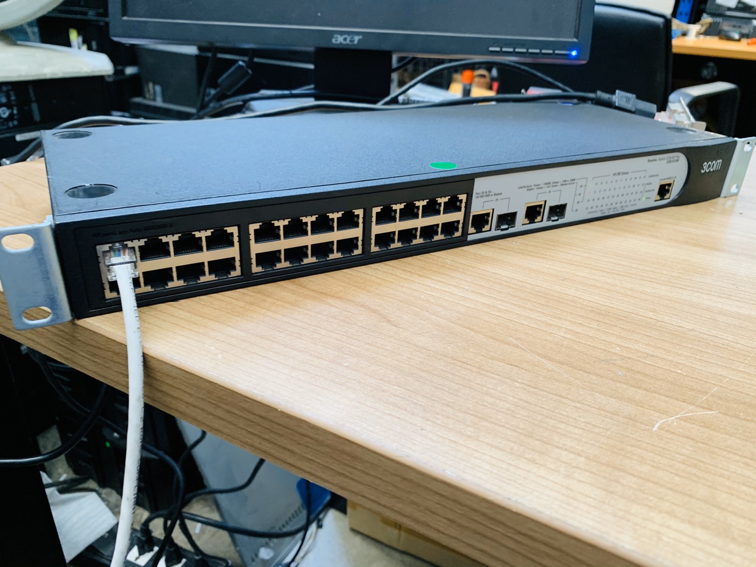 3Com Baseline Switch 2226 - switch - 24 ports