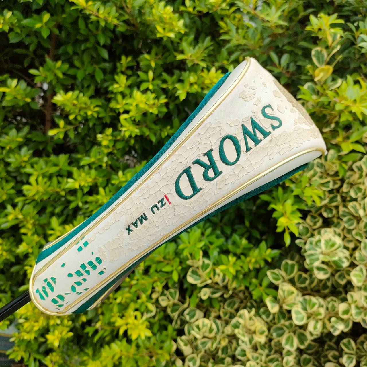 FW7 SWORD iZU HSL180 ก้าน SWORD iZ55 FLEX R เป็นหัวไม้ที่ตีง่ายที่สุด!!! ลูกลอยง่าย และตรงมาก ชดเชยความผิดพลาดสูง มีหมุดถ่วงด้านหลังสองจุด ทำให้กระจายน้ำหนักได้ดี!!! ไม้กอล์ฟมือสอง ของแท้ BY NakaraLuxurious