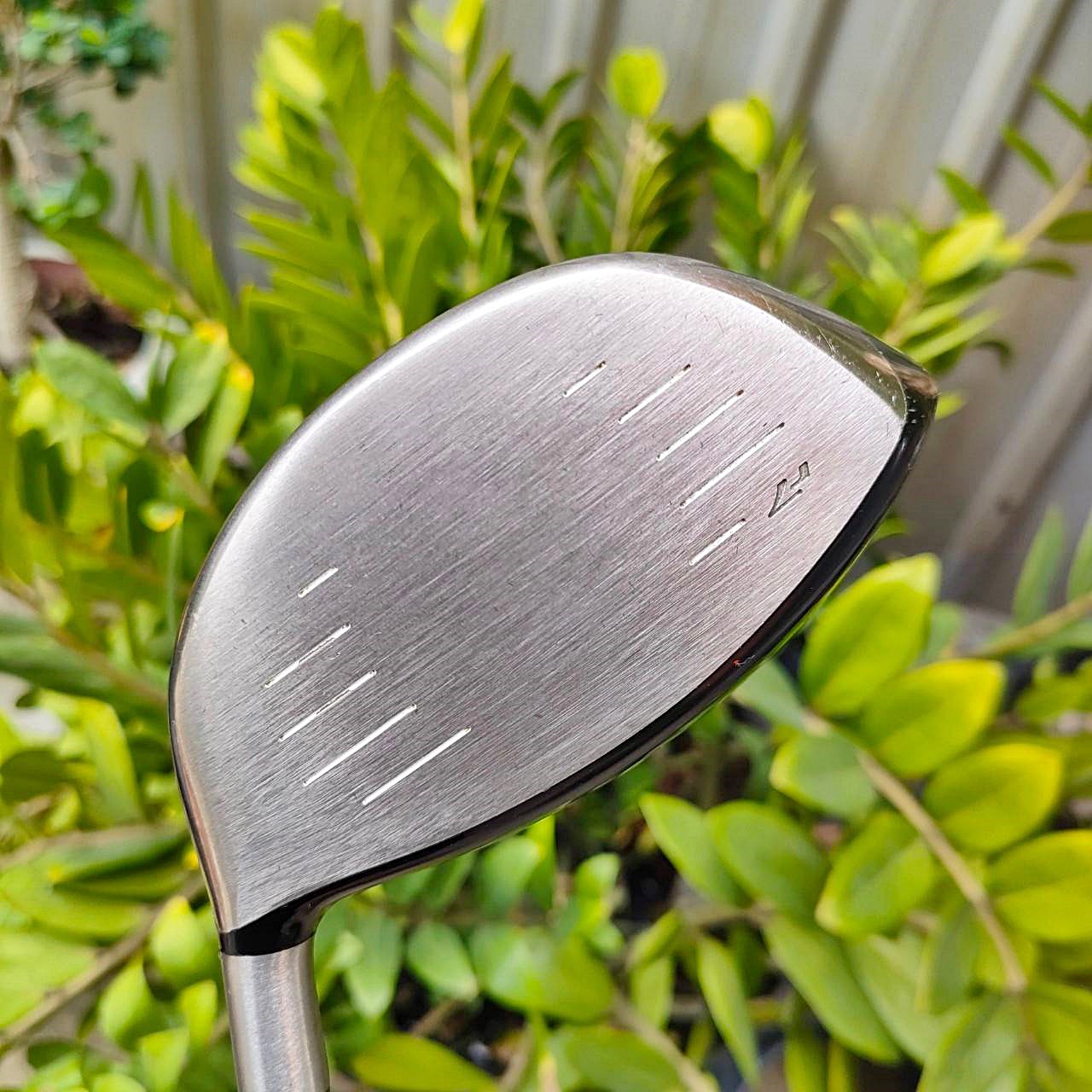 DRIVER TAYLORMADE r7 460 องศา 9.5 ก้าน RE*AX FLEX SR หัวใหญ่ 460 CC หน้ากว้างทำให้ตีโดนง่าย เด้งตีไกล ไม้กอล์ฟพรีเมี่ยมมือสอง ของแท้ By NakaraLuxurious