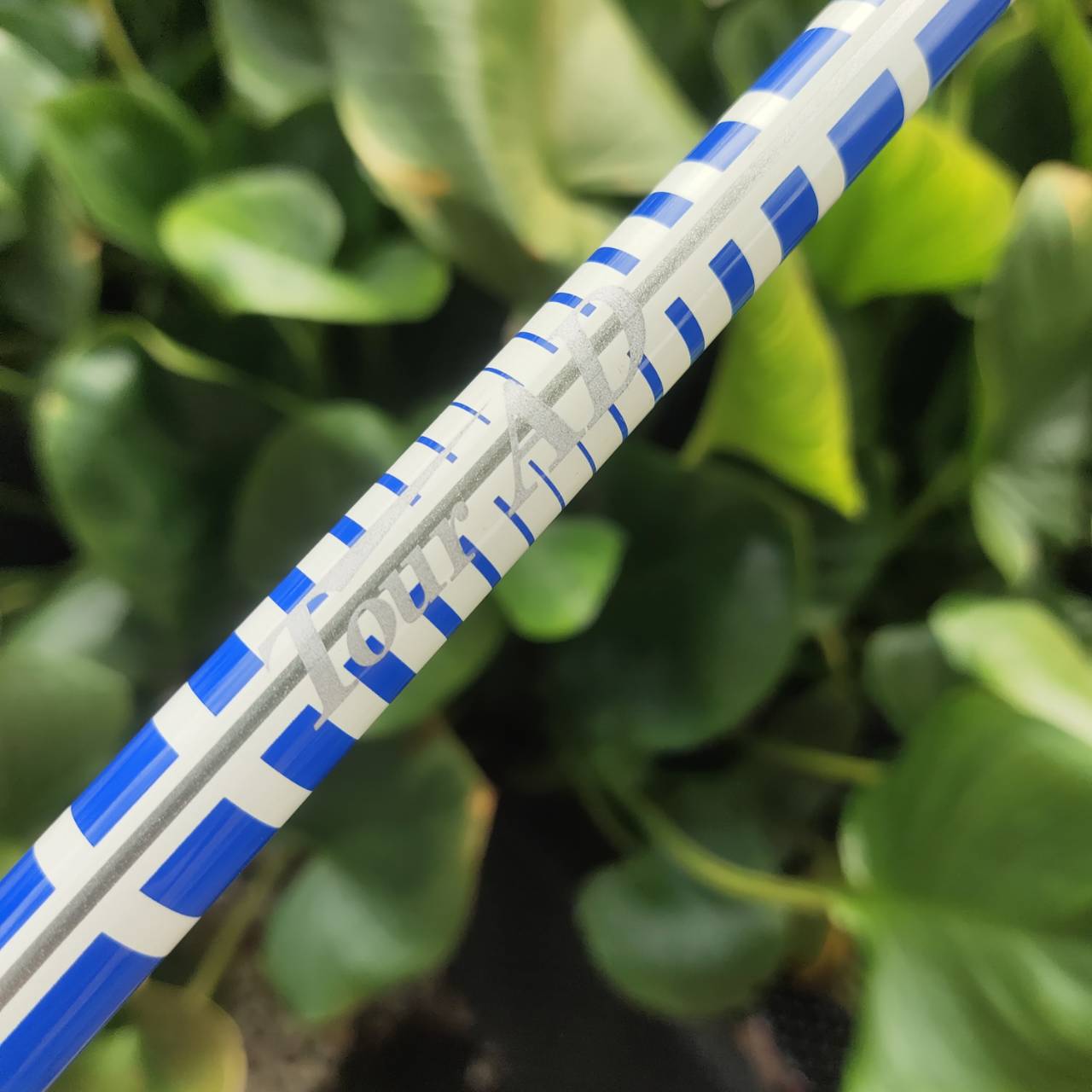 DRIVER AKIRA ADR โครงสร้างภายในหัวไม้ใช้วัสดุพิเศษและการเชื่อมต่อแบบ “เต็มตัวถัง (solid)”