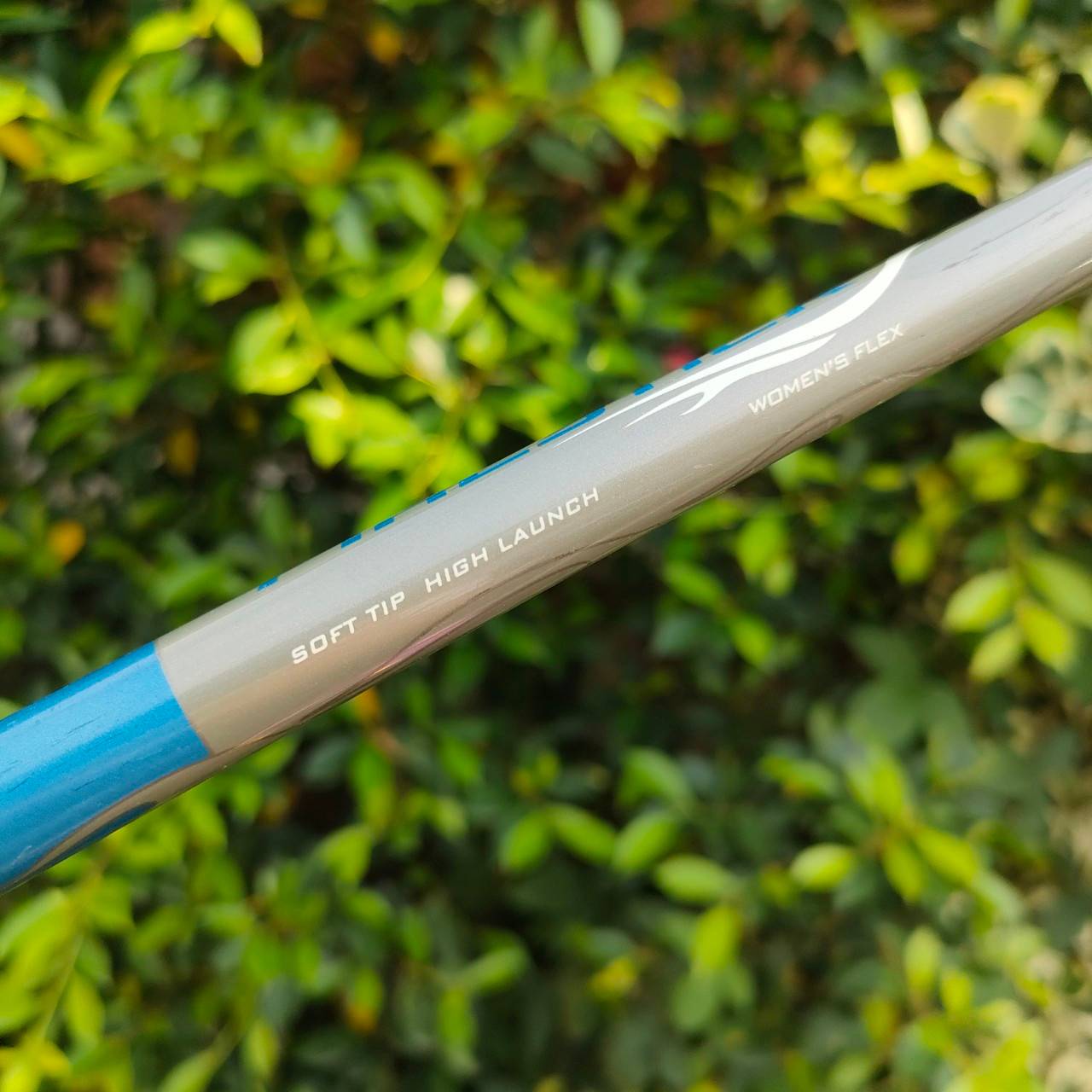 ** ชุดไม้กอล์ฟสำหรับผู้หญิง ** FULLSET WILSON REFLEX CG ทั้งชุดประกอบด้วย หัวไม้ เเฟร์เวย์ เเละ ไฮบริด ชุดเหล็ก มีเหล็ก 5 6 7 P S PUTTER DUNLOP พร้อมถุงกอล์ฟ DUNLOP ** ปากถุงของถุงกอล์ฟมีตำหนิ มีรอยค่ะ มีรูปให้ชมค่ะ **