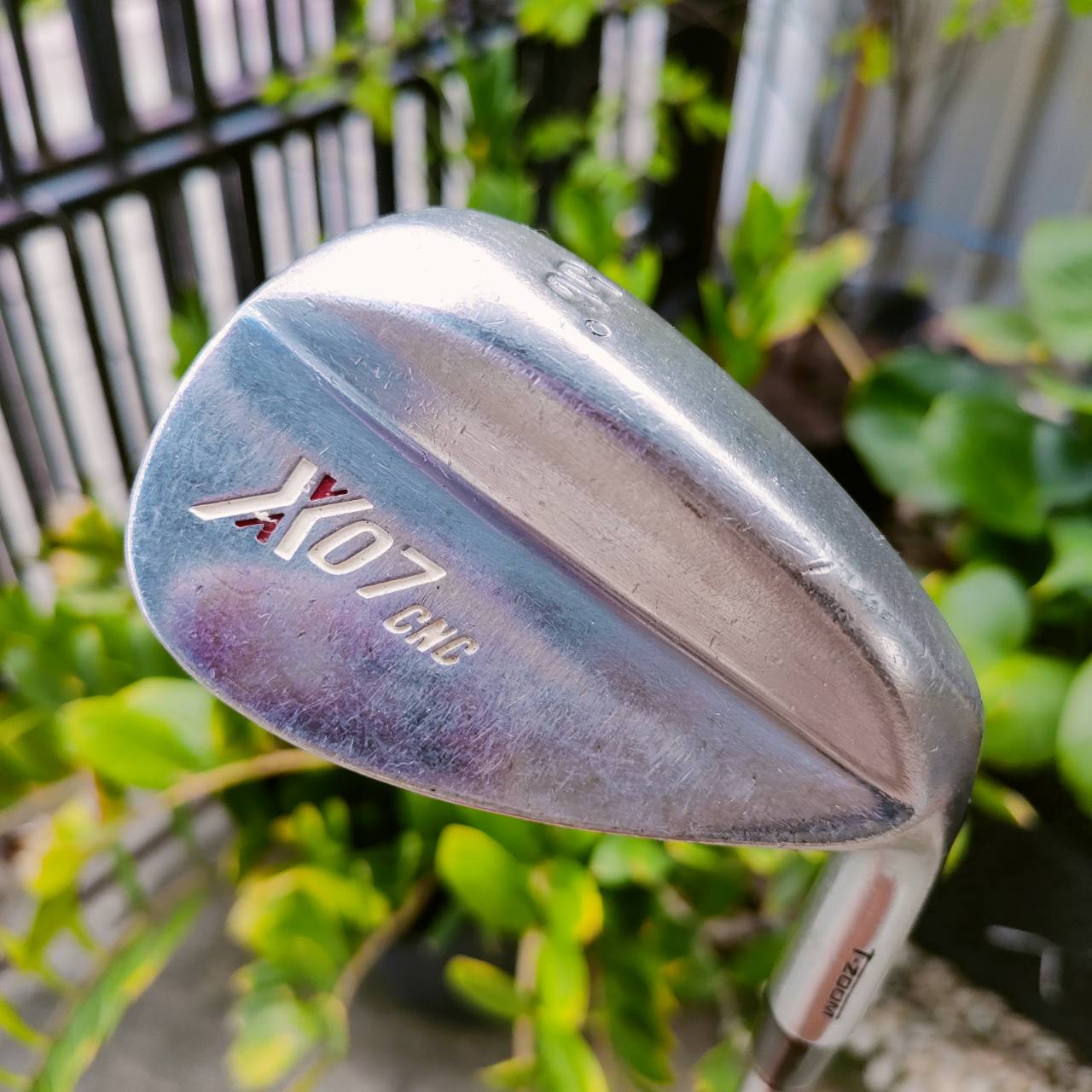 WEDGE T-ZOOM X07 FORGED องศา 56 รุ่นดังในตำนาน สปินแบบจัดๆ ด้วยหน้า MILLED ที่ลึกมาก ร่องสวยๆ ตกหยุดแบบจึ๊กๆ ถอยหลังเห็นๆ วัสดุ CNC FORGED นุ่มนวลอย่างมาก ไม้กอล์ฟพรีเมี่ยมญี่ปุ่นมือสอง ของแท้ By NakaraLuxurious