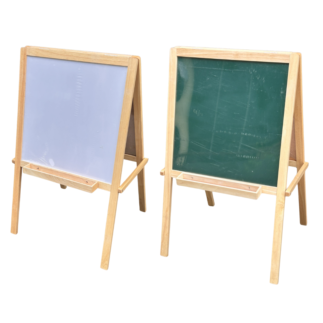 กระดานดำ - ไวท์บอร์ด 2ด้าน มีรางสำหรับใส่ปากกา ทั้ง 2 ด้าน มีขาหยั่ง อีกด้านเป็นแม่เหล็ก ขนาด : 66x110 ซม.