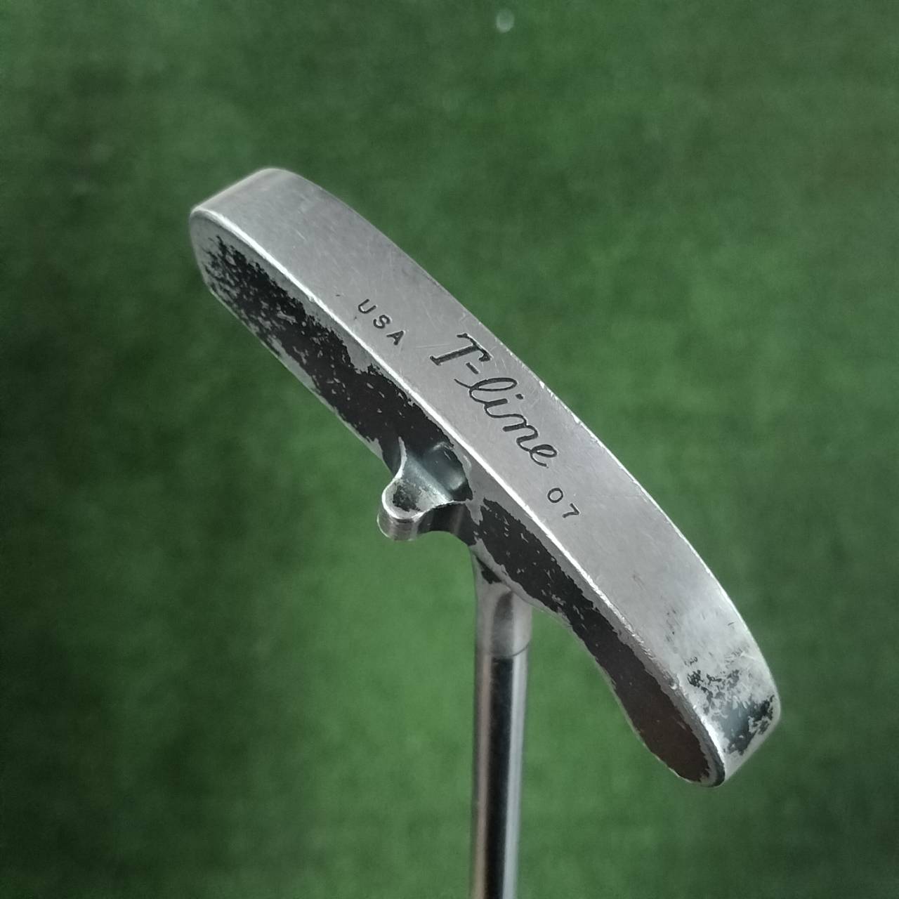 PUTTER T-LINE 07 ทรงขาไก่ สุดคลาสสิค มีวางน้ำหนักไว้หลังพัตต์ เพื่อส่งพลังได้ดีขึ้นมาก คลาสสิคมาก ไม้กอล์ฟมือสอง
