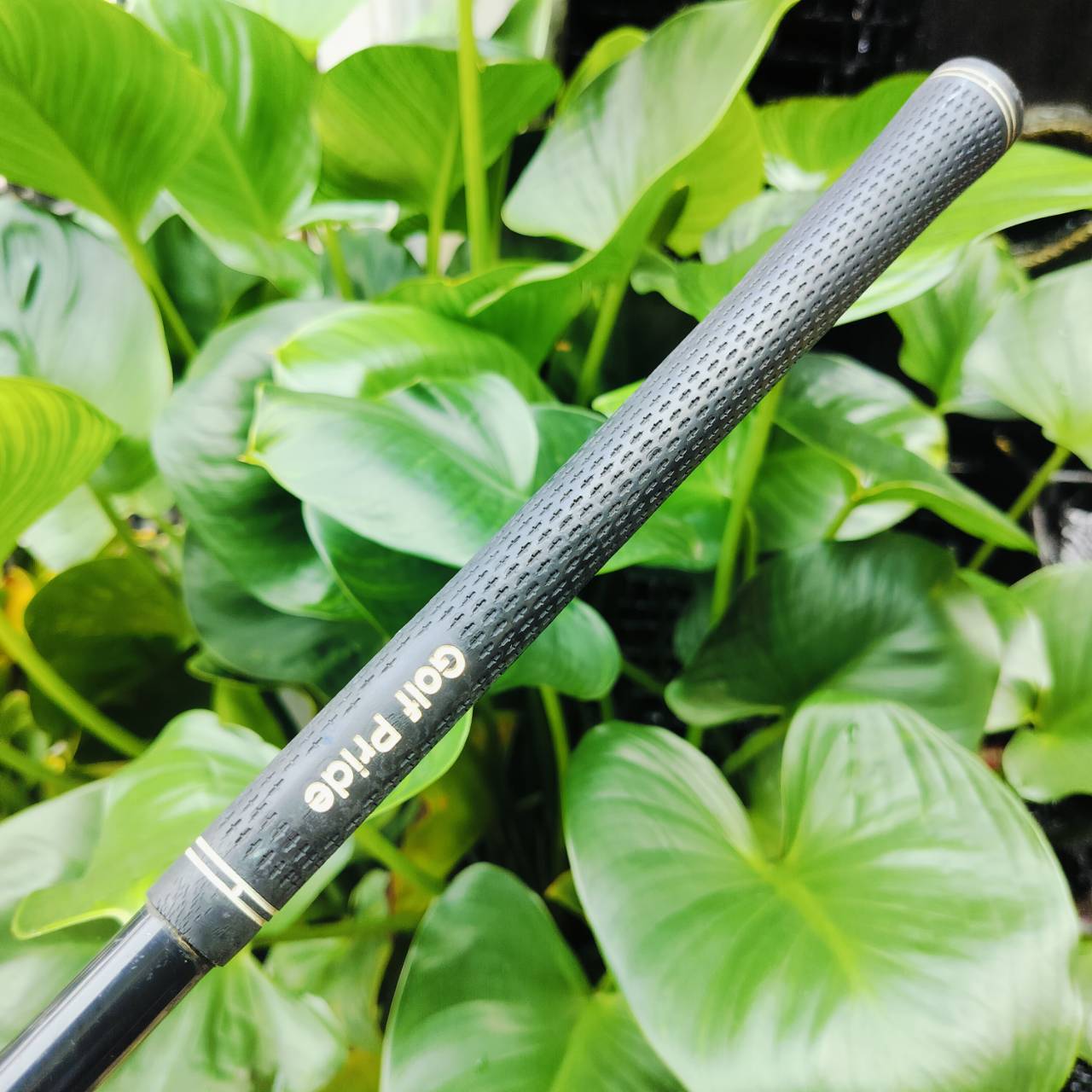 FW3 Taylormade r7 XR ก้าน RE*AX FLEX S ตัว XR เป็นตัวพรีเมี่ยม วางหมุดไว้หลายจุด เพื่อช่วยให้ ตีลูกออกได้ตรง ได้ง่ายที่สุด ไม้กอล์ฟพรีเมี่ยมมือสอง ของแท้ By NakaraLuxurious