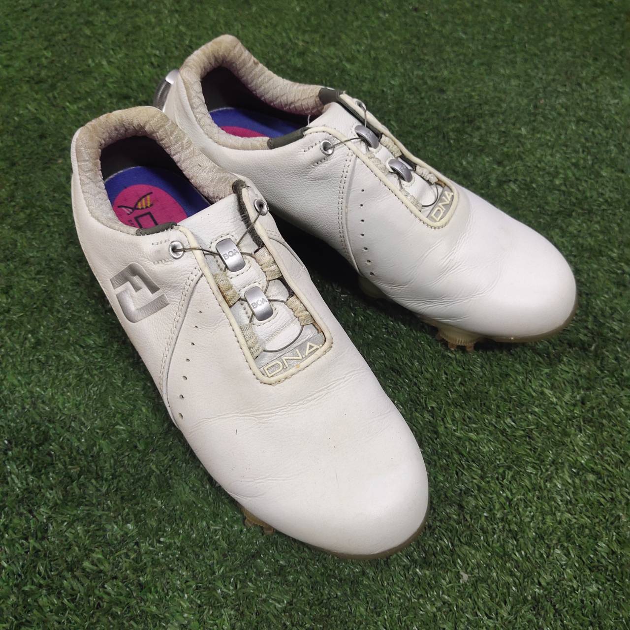 รองเท้ากอล์ฟผู้หญิง FOOTJOY DNA มือสอง สภาพดี พร้อมกล่องเดิมค่ะ