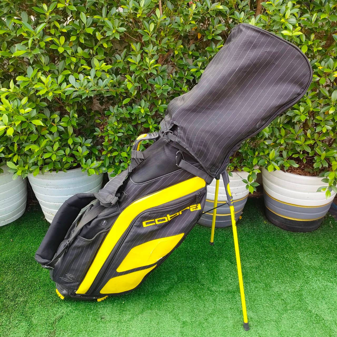 ถุงกอล์ฟ COBRA ขาตั้ง มือสอง