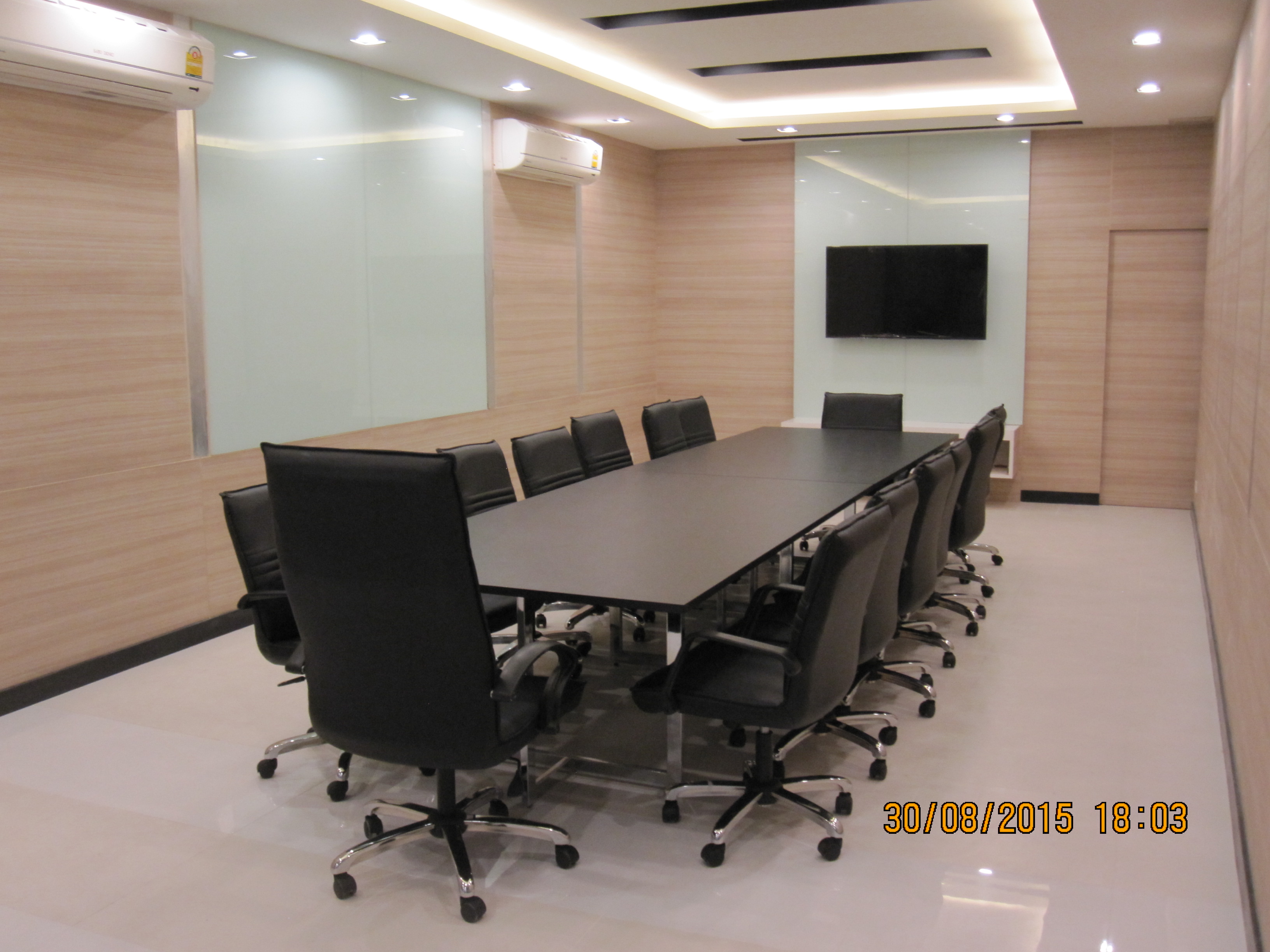 งานกองปราบปราม จัดทำเฟอร์นิเจอร์ ซ่อมแซมทุกส่วนที่ชำรุด